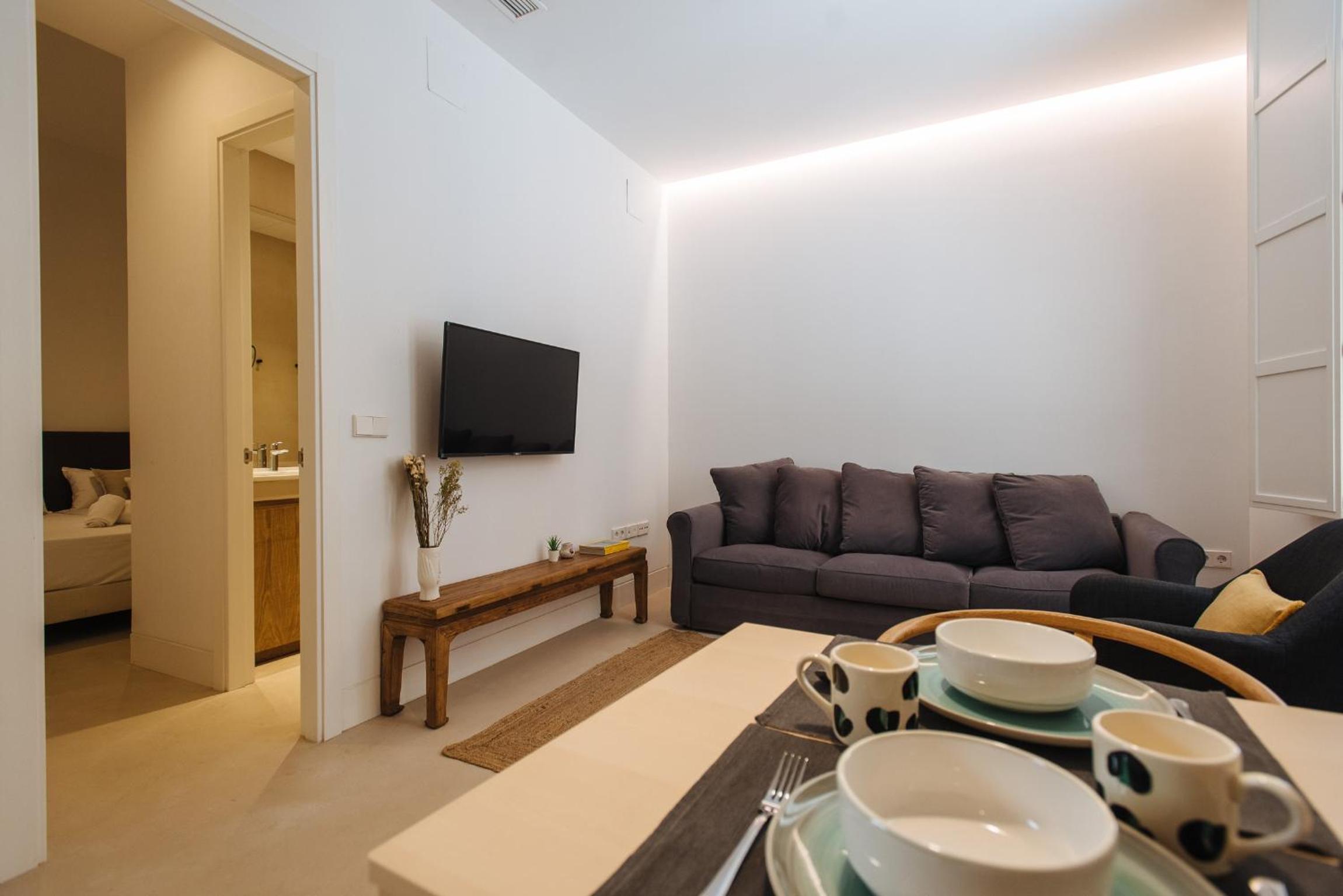 One-Bedroom Apartment - Photo 23