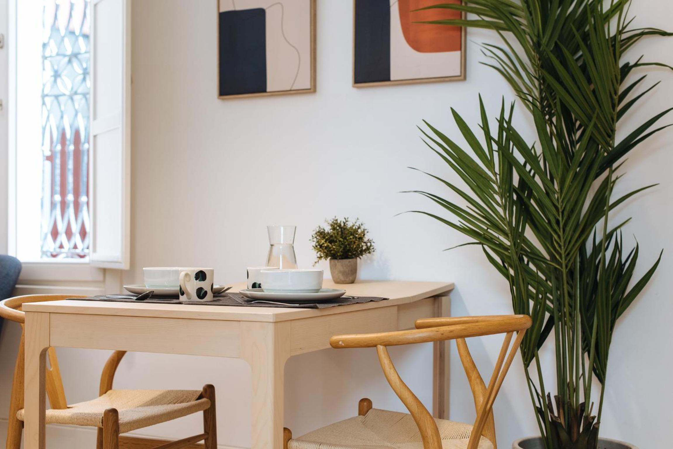 One-Bedroom Apartment - Photo 3