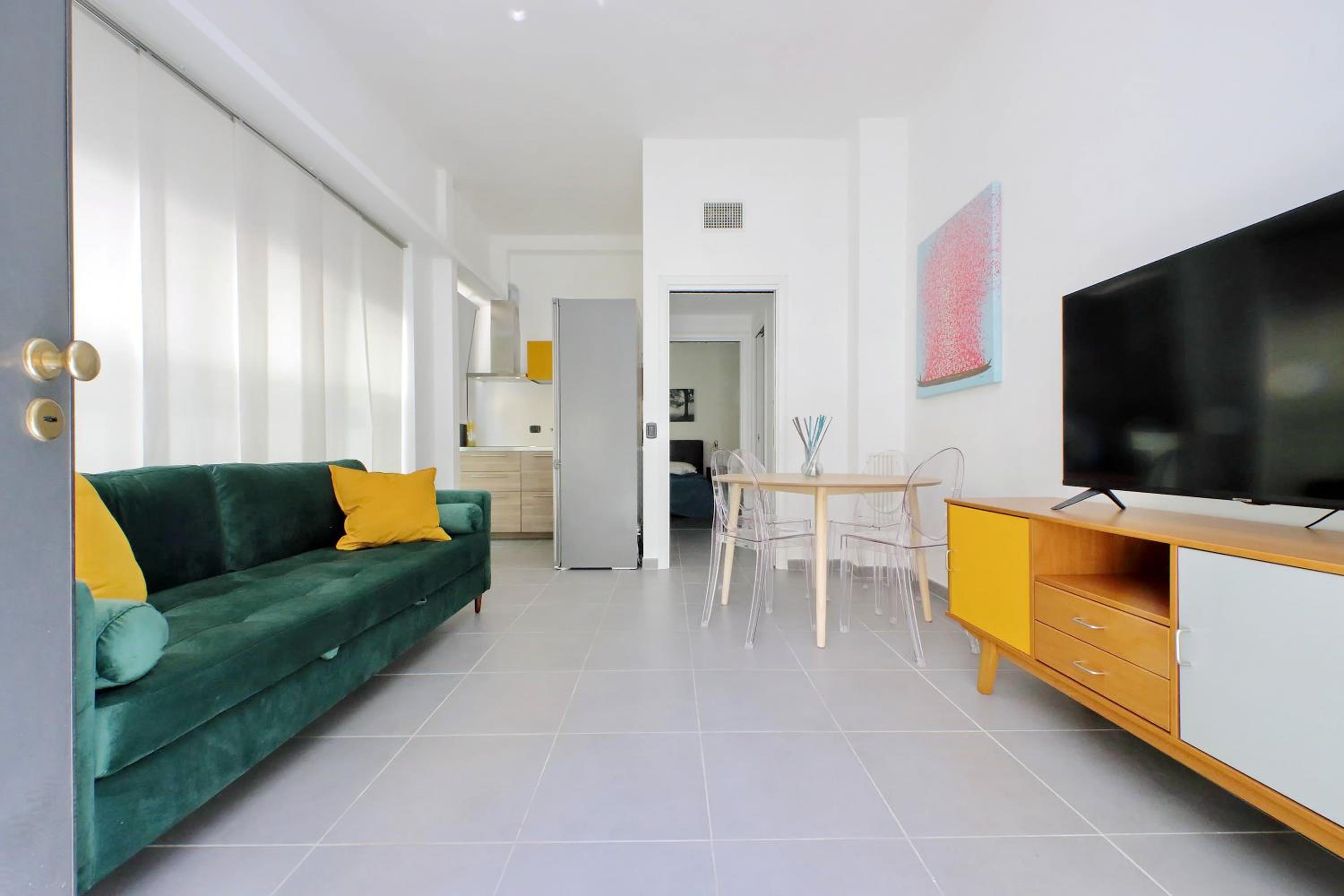 One-Bedroom Apartment