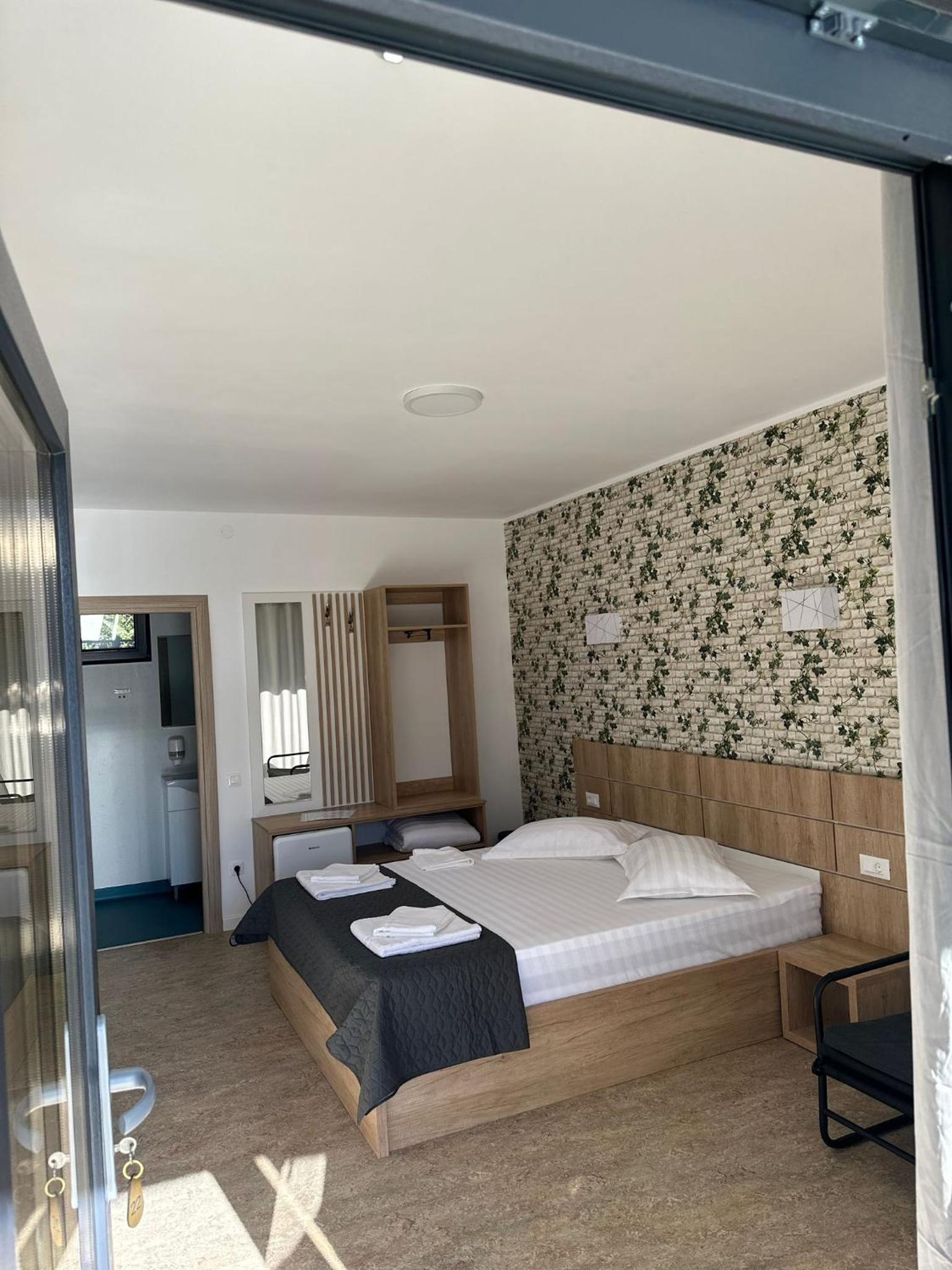 Double Room with Terrace - Photo 2