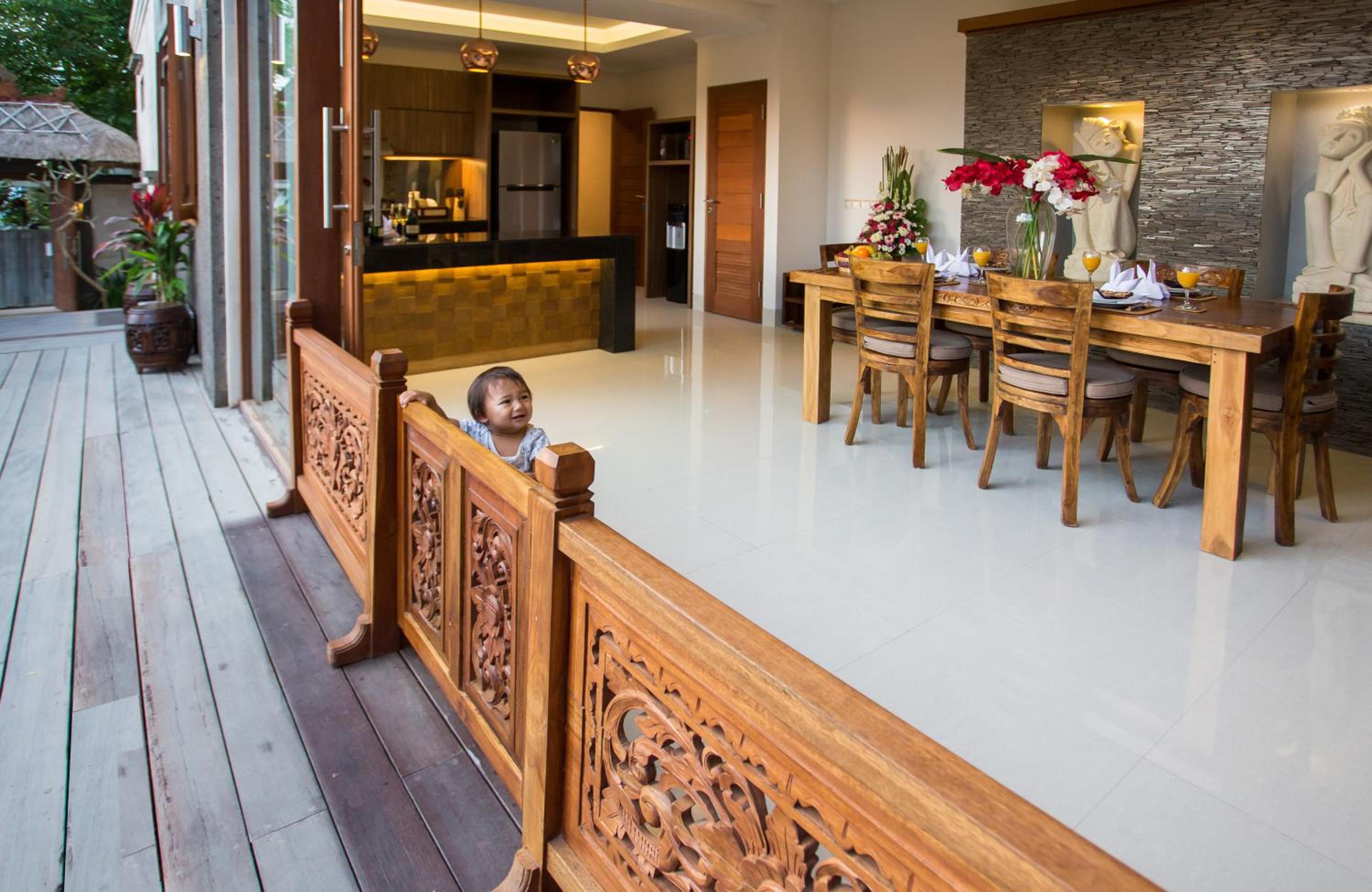 Three-Bedroom Villa photo 3