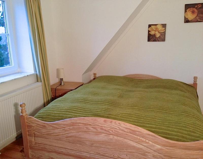 Four-Bedroom House photo 2
