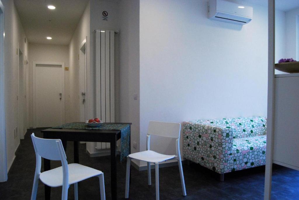 Double Room with Private Bathroom photo 2