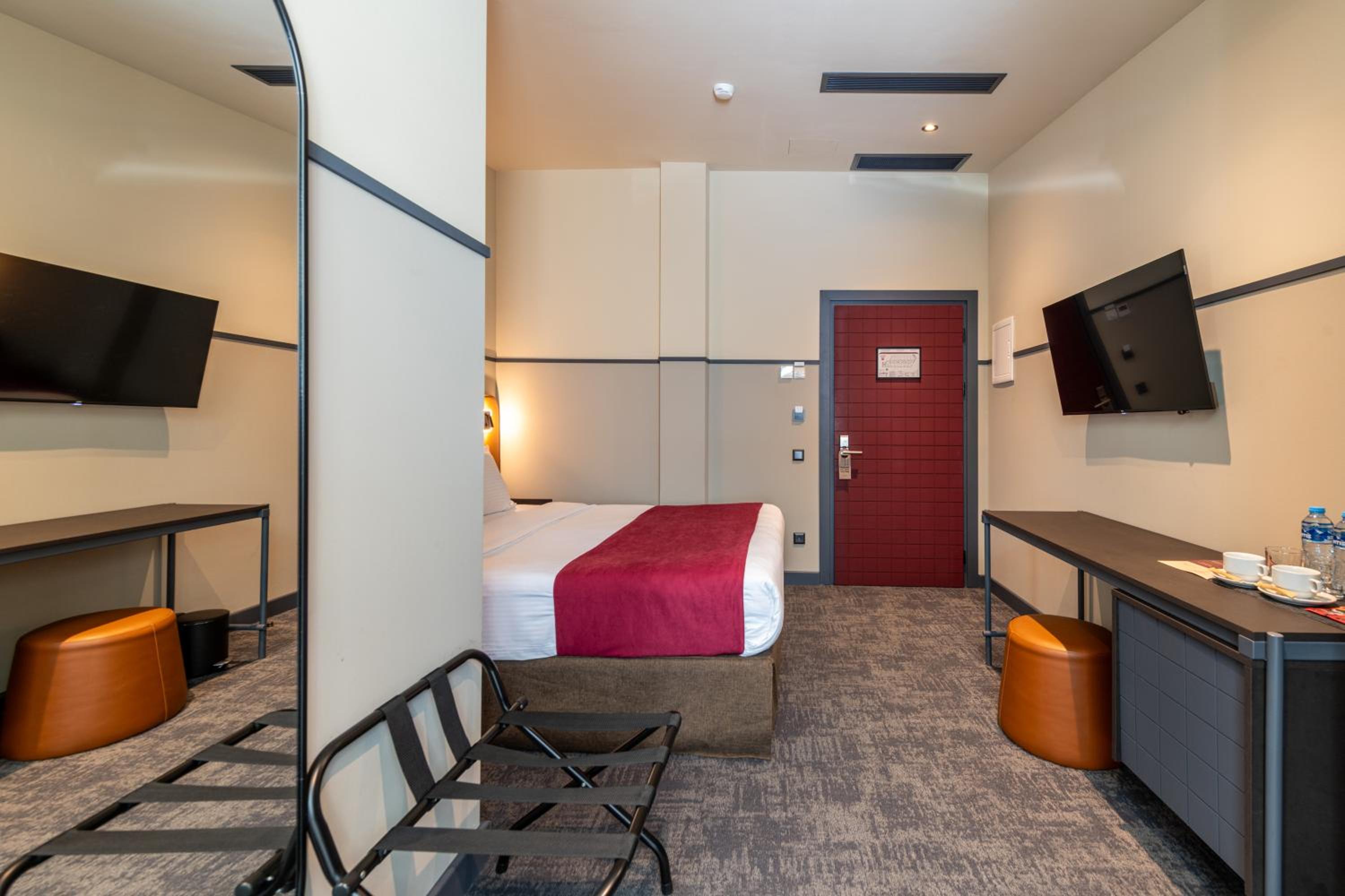 Small Double Room photo 2