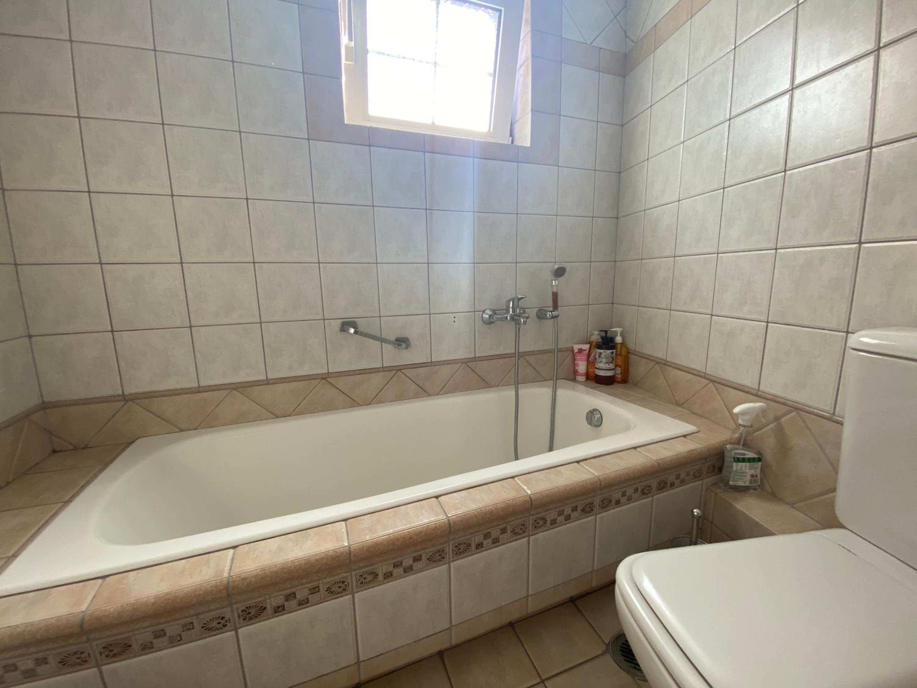 Apartment - Photo 67