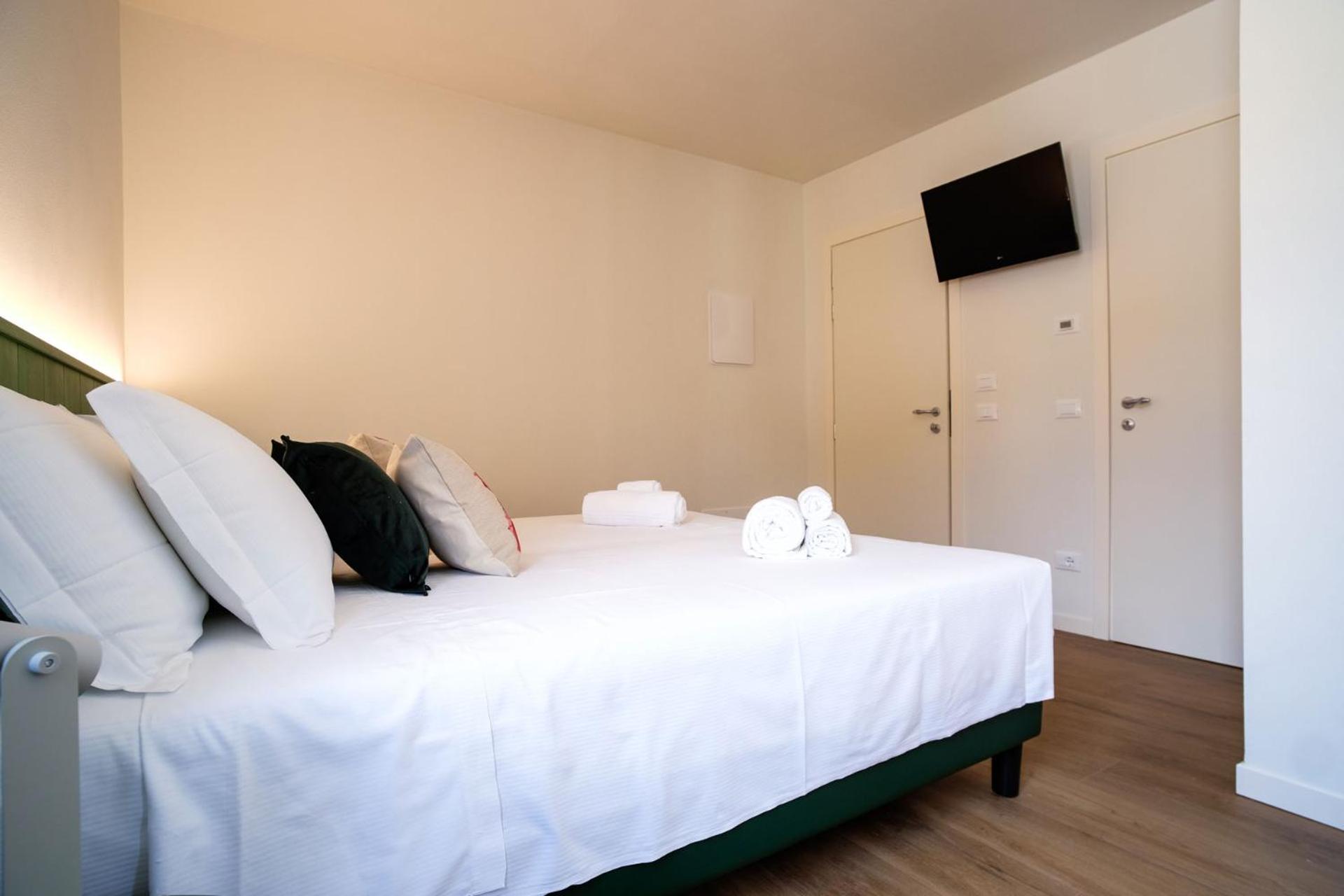 Standard Double Room photo 2