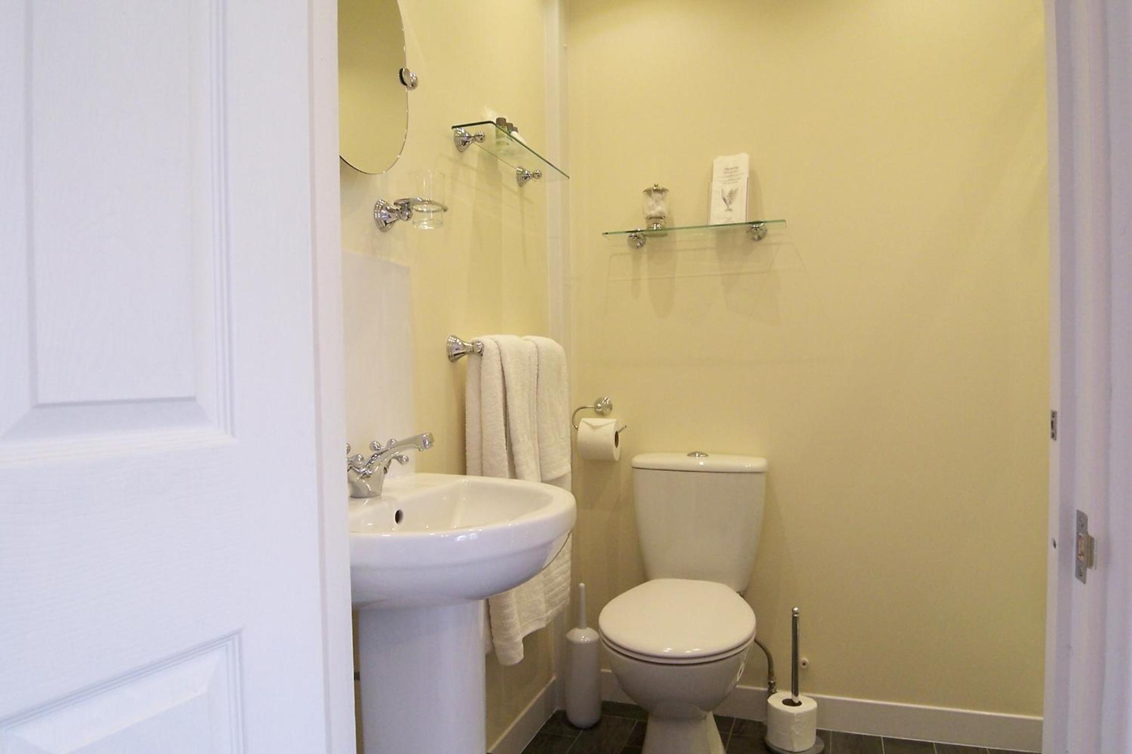 Deluxe Double or Twin Room photo 3