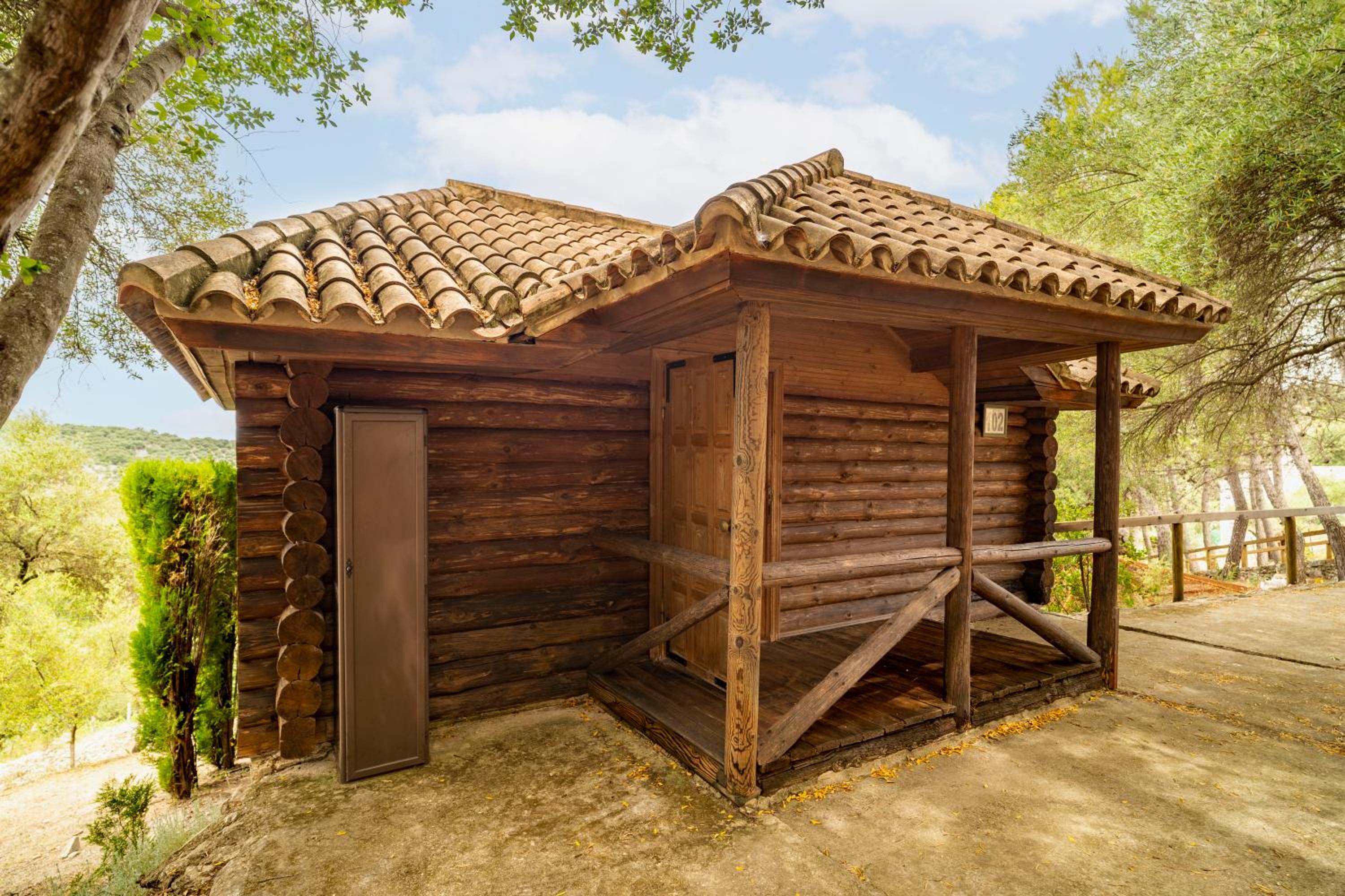 Log Cabin  (2 people) photo 3