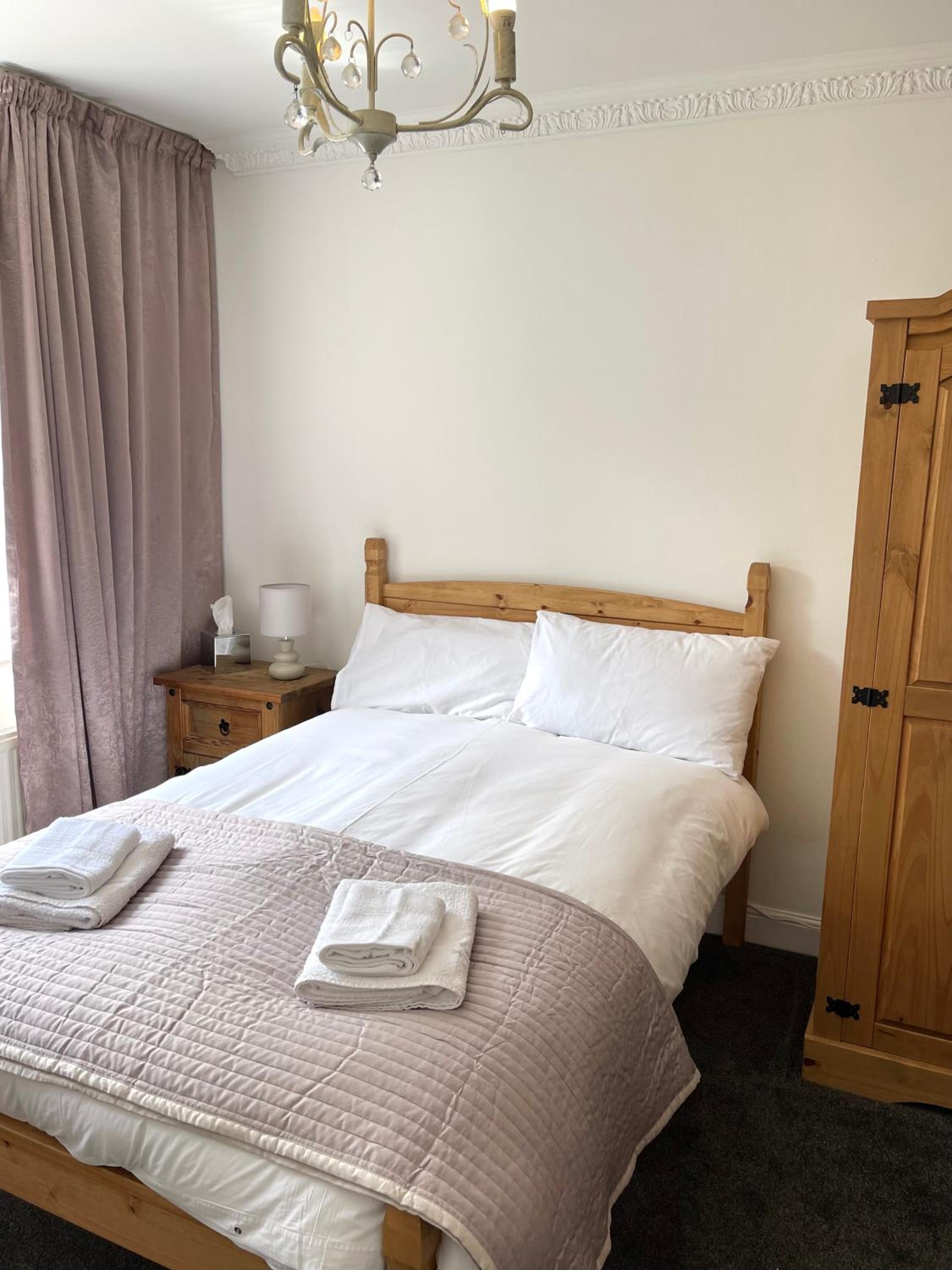 Economy Double Room photo 1