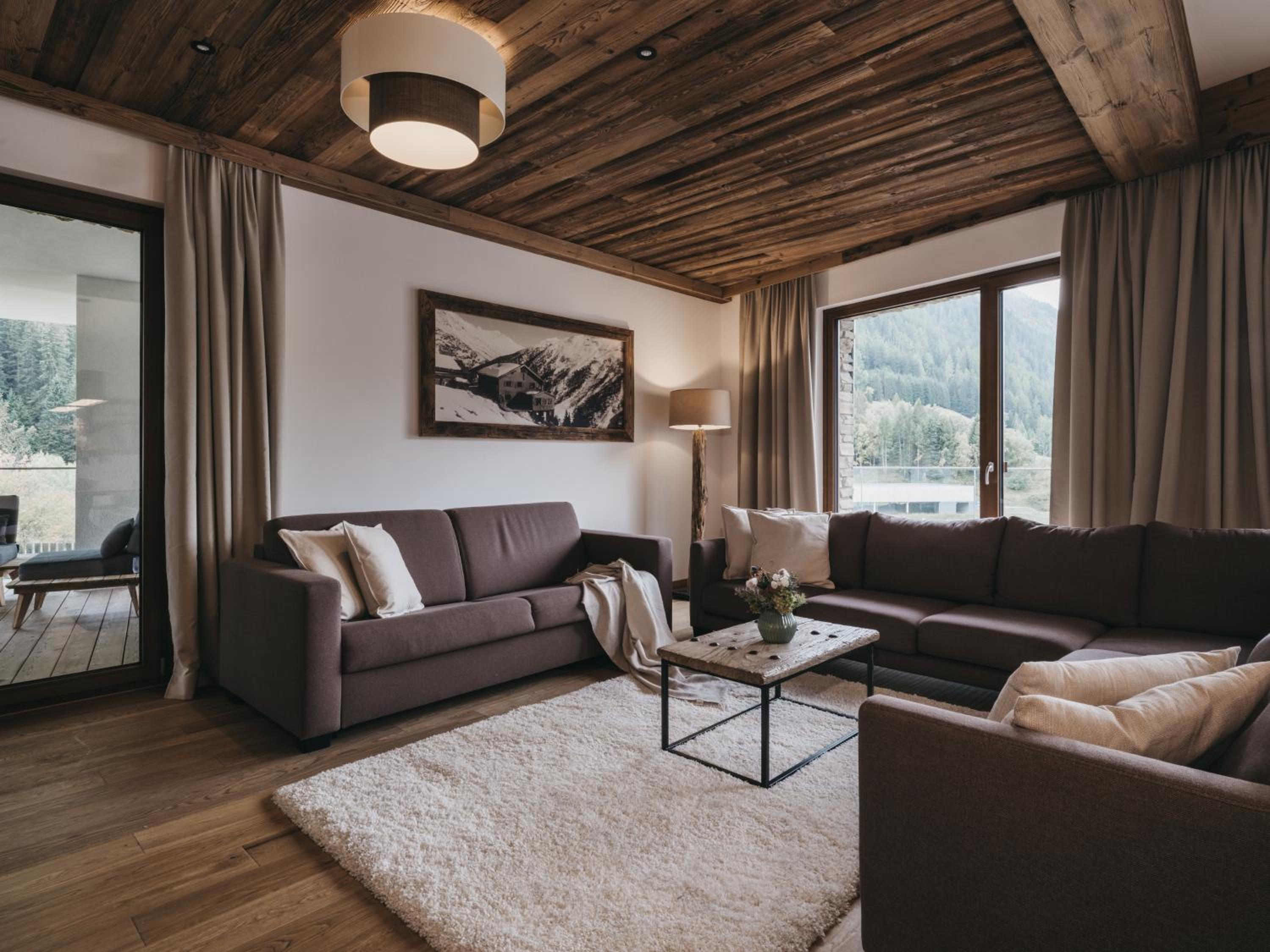 Seven room apartment grand deluxe premium view