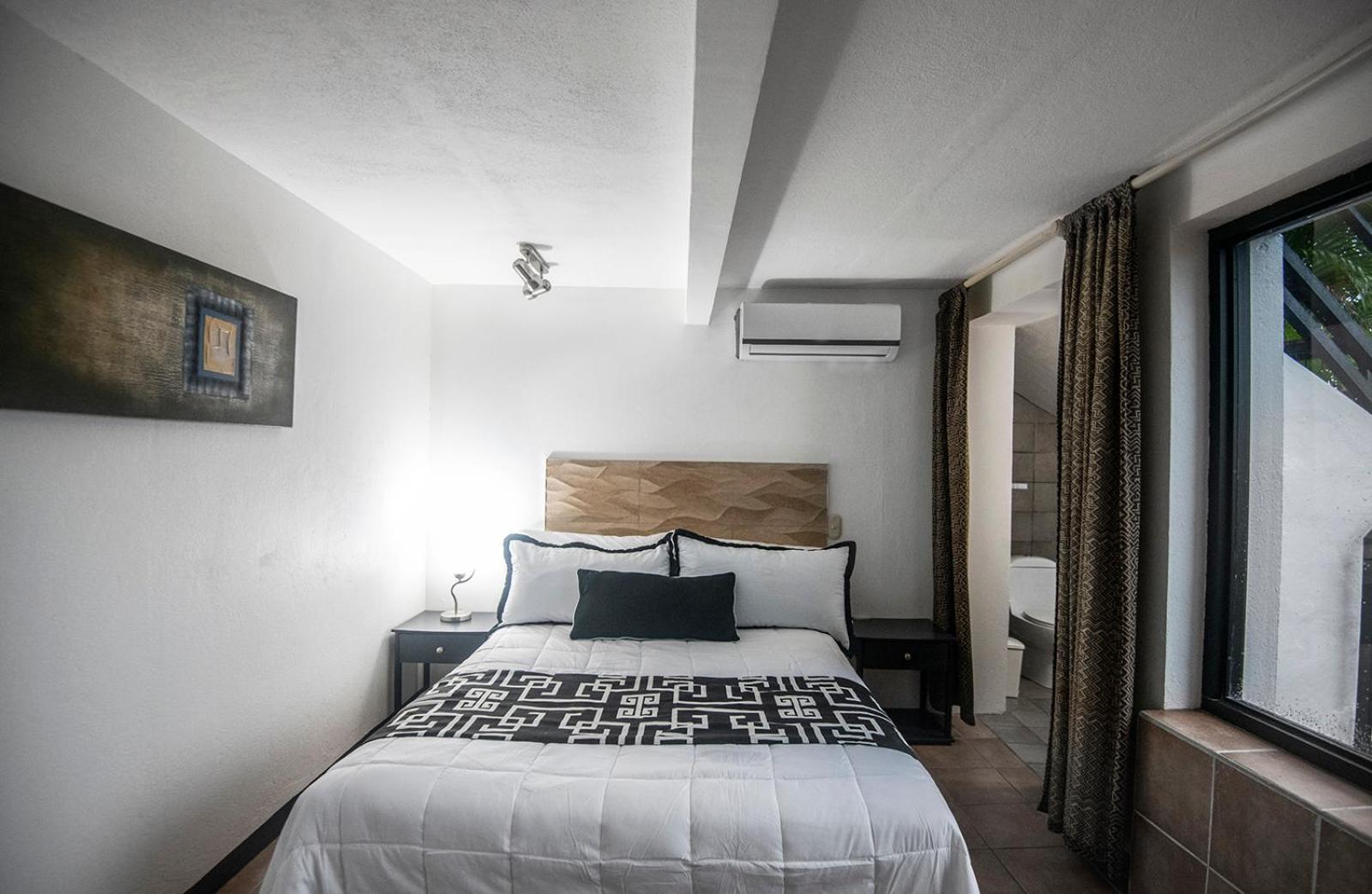 Villa with Sea View - Photo 3