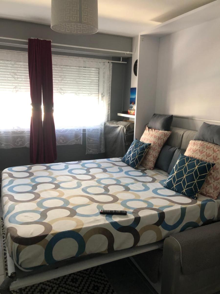 One-Bedroom Apartment photo 3
