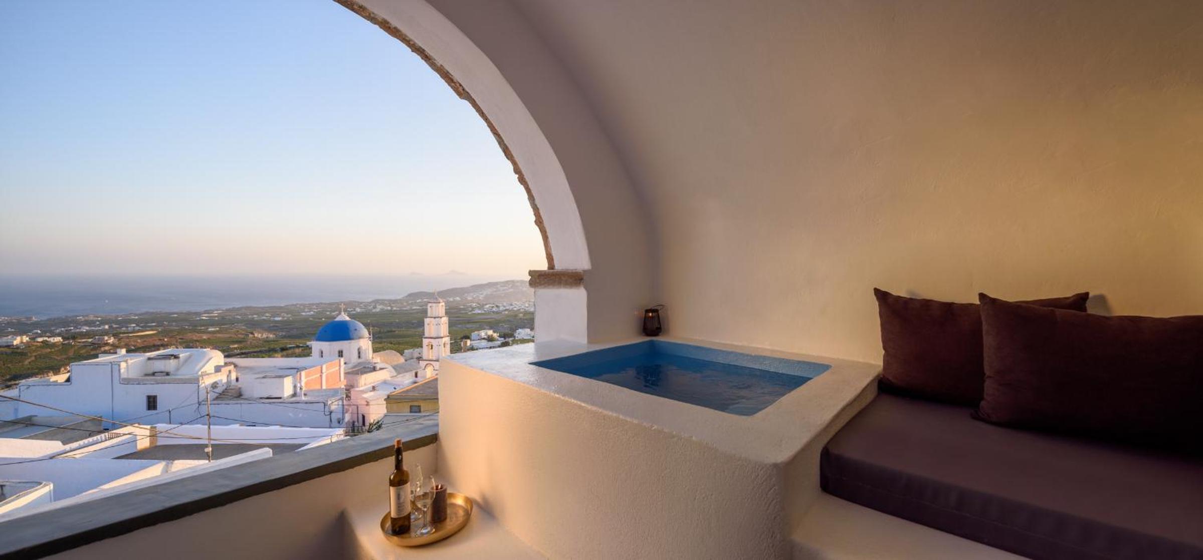 Suite With Hot Tub photo 2