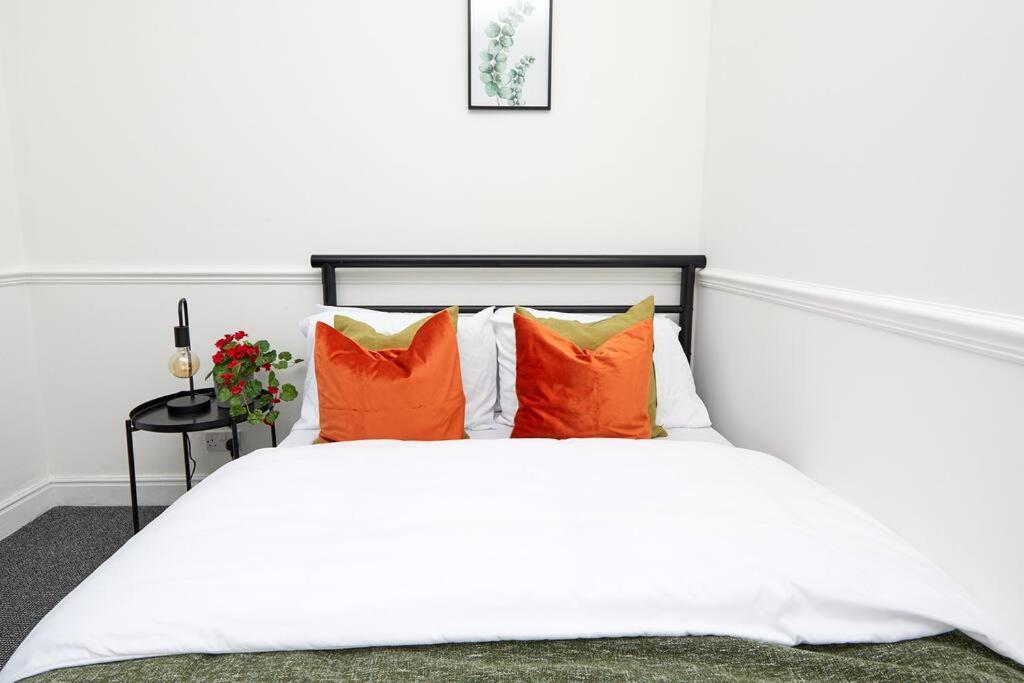 Four-Bedroom House photo 1