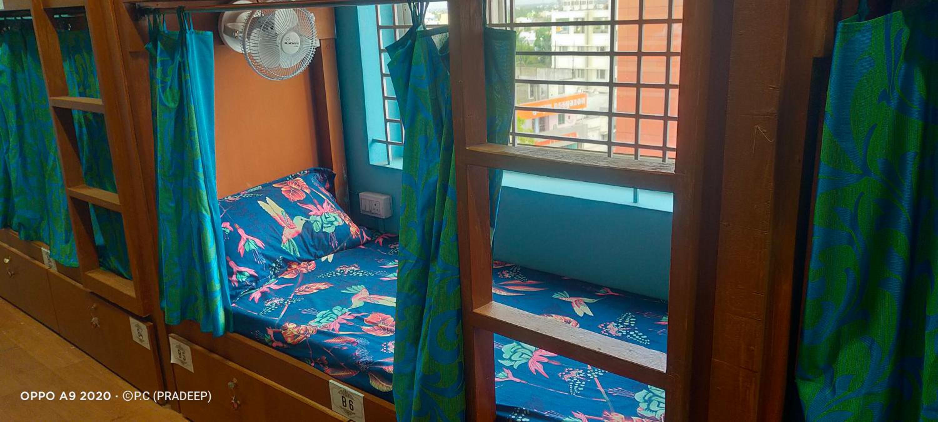 Mixed Dormitory Room photo 3