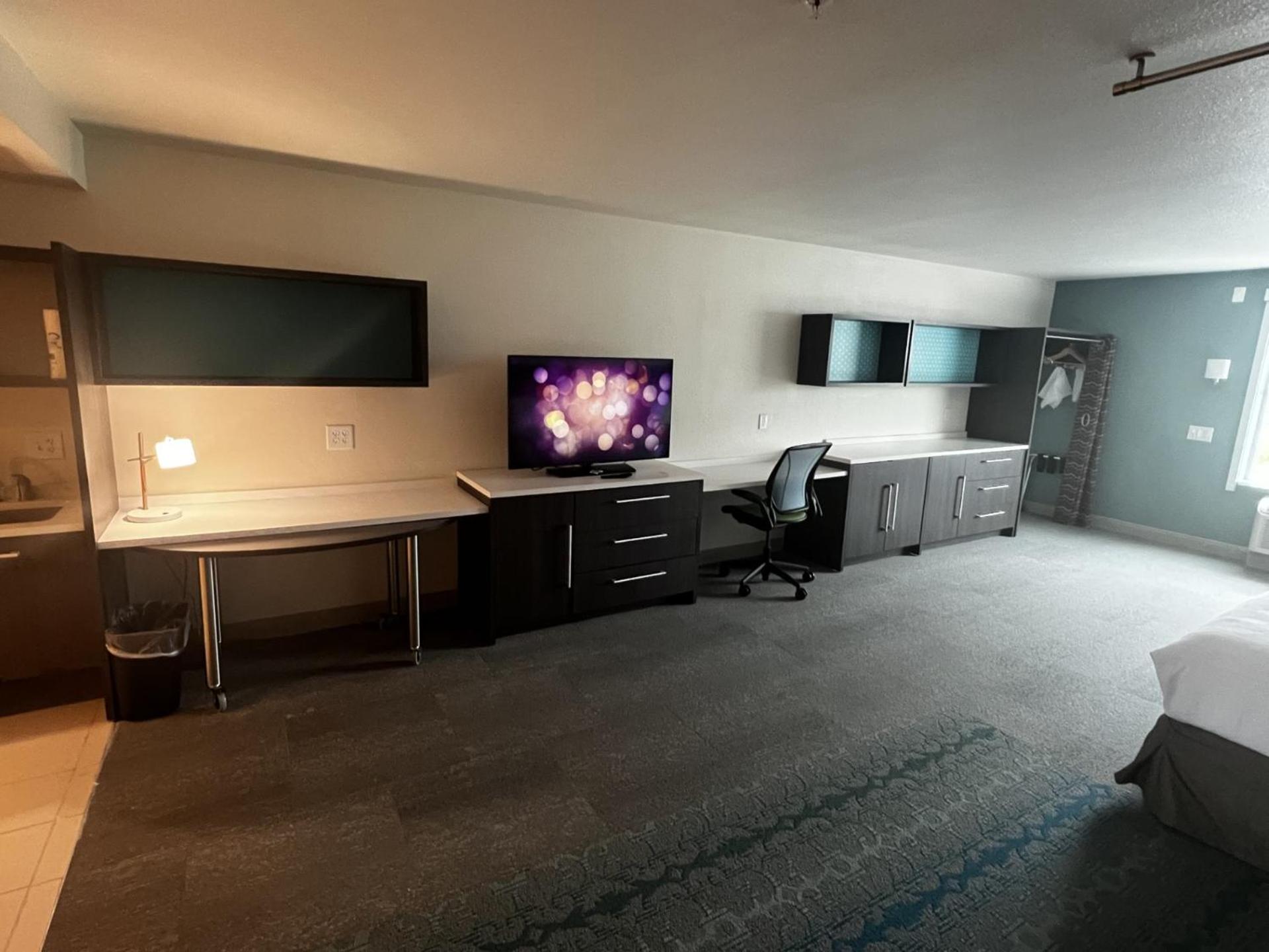 Queen Studio with Two Queen Beds - Mobility and Hearing Access/Non-Smoking - Photo 1
