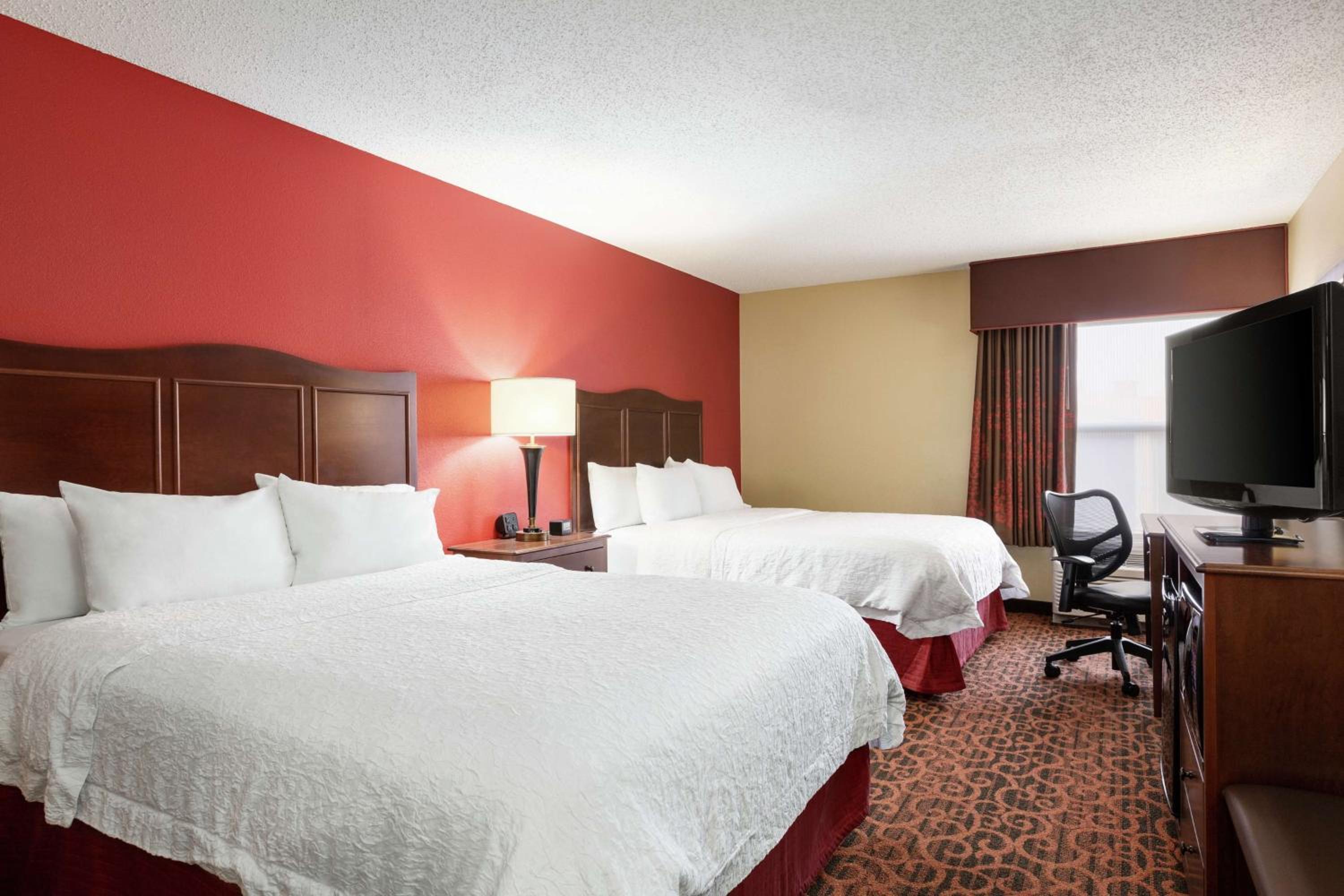 Room with Two Queen Beds - Non-Smoking - Photo 1