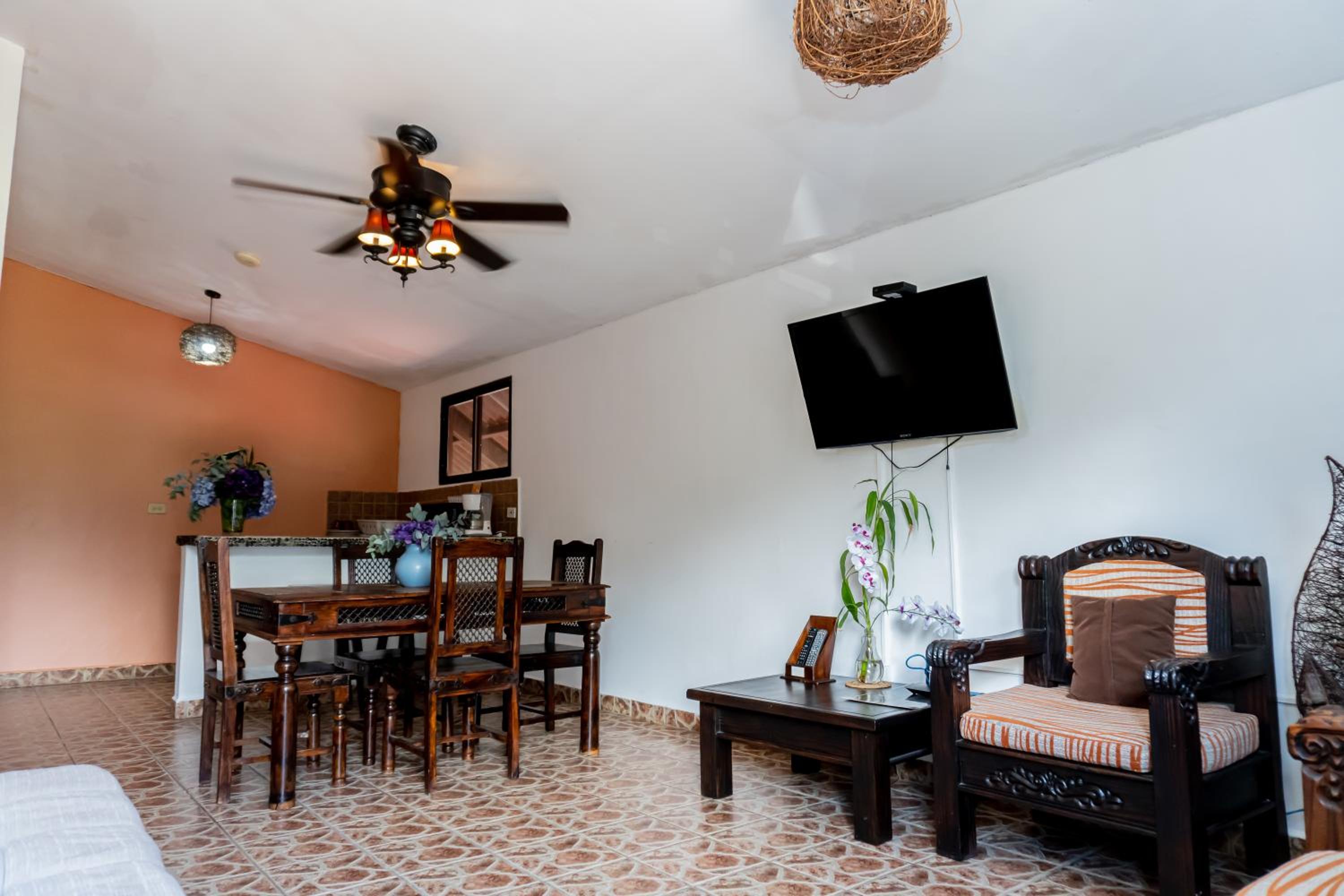 Two-Bedroom Apartment (5 Adults)
