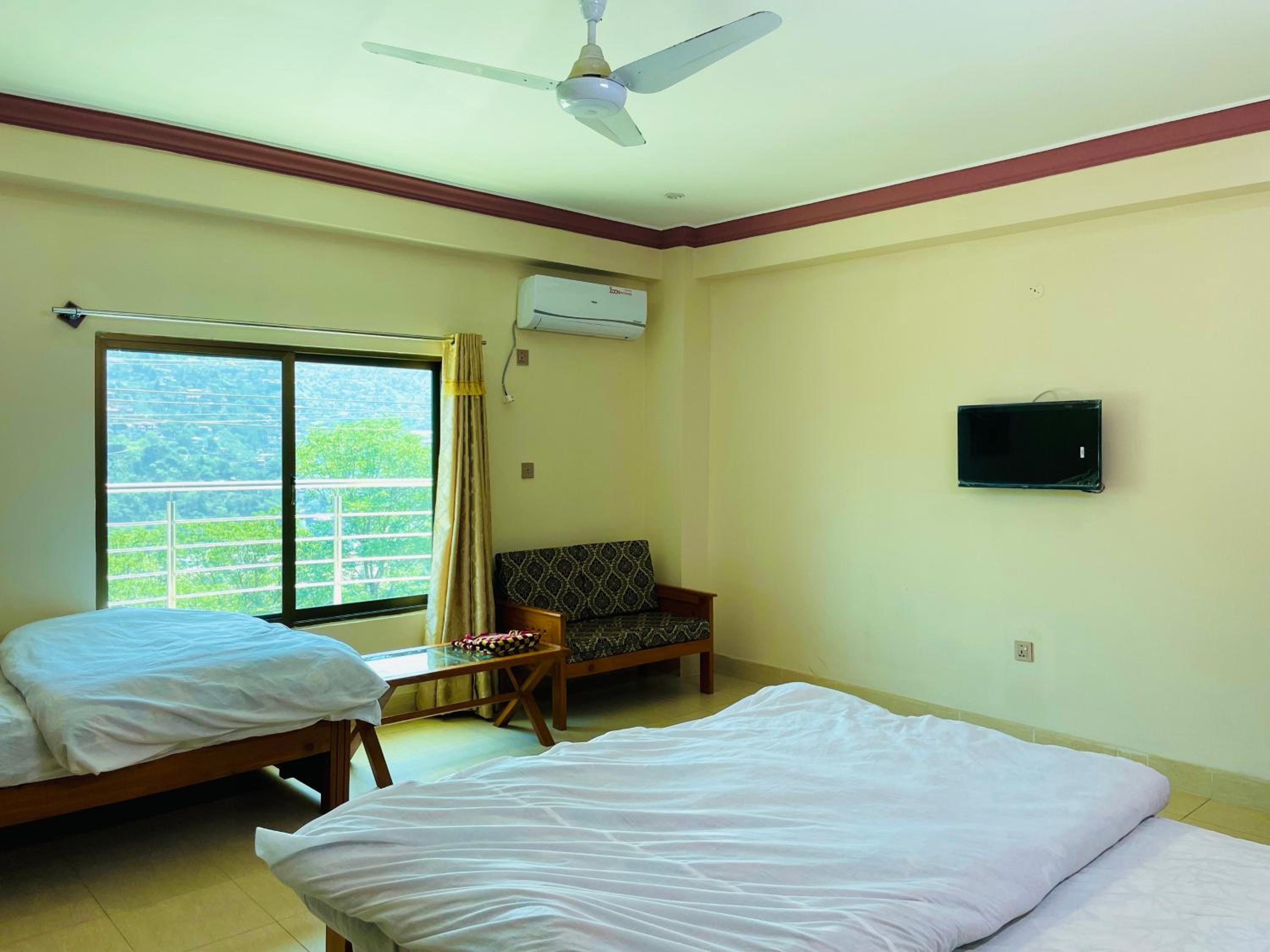 Deluxe Double Or Twin Room With Mountain View
