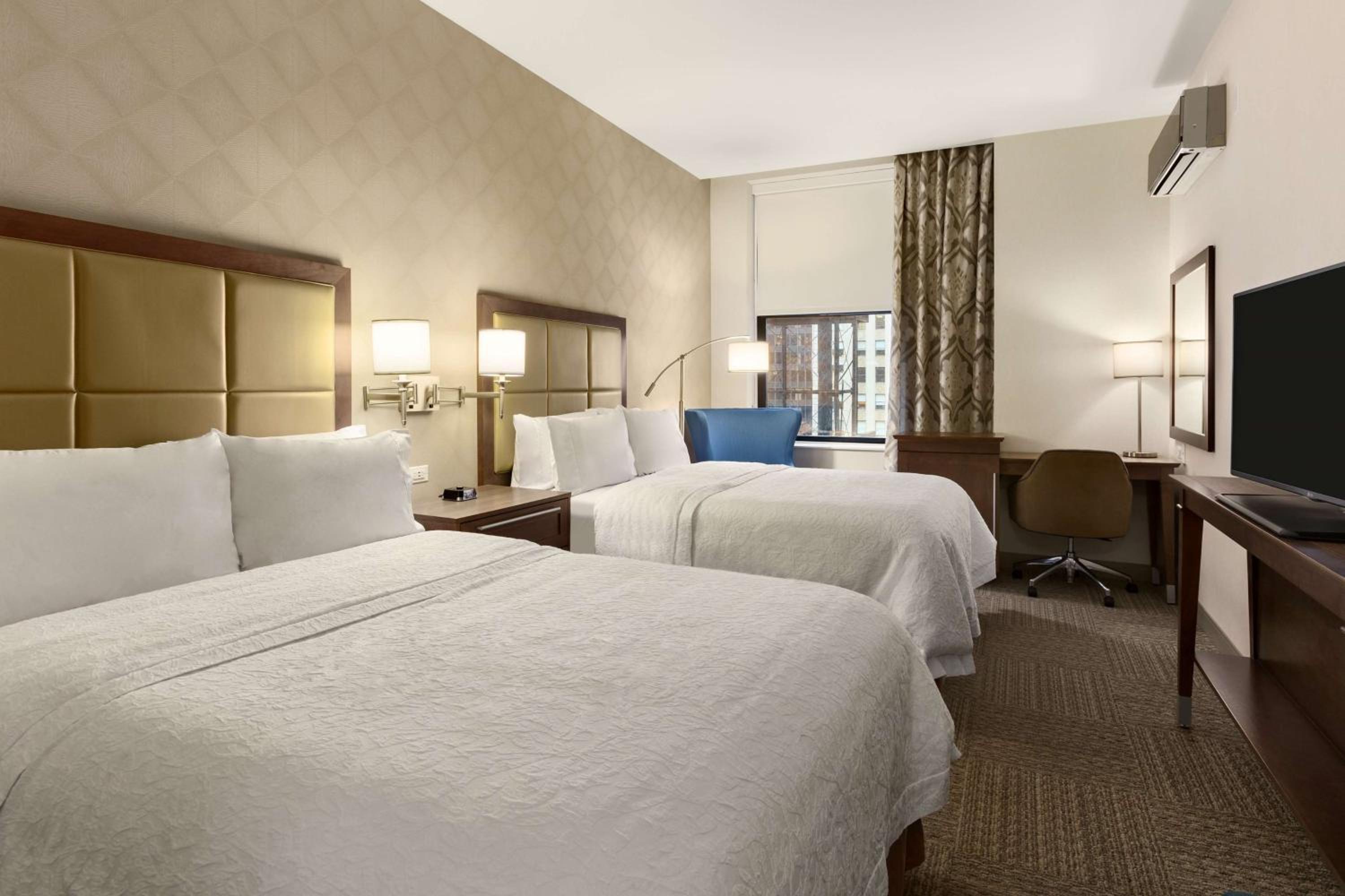 Double Room with Two Double Beds - Non-Smoking