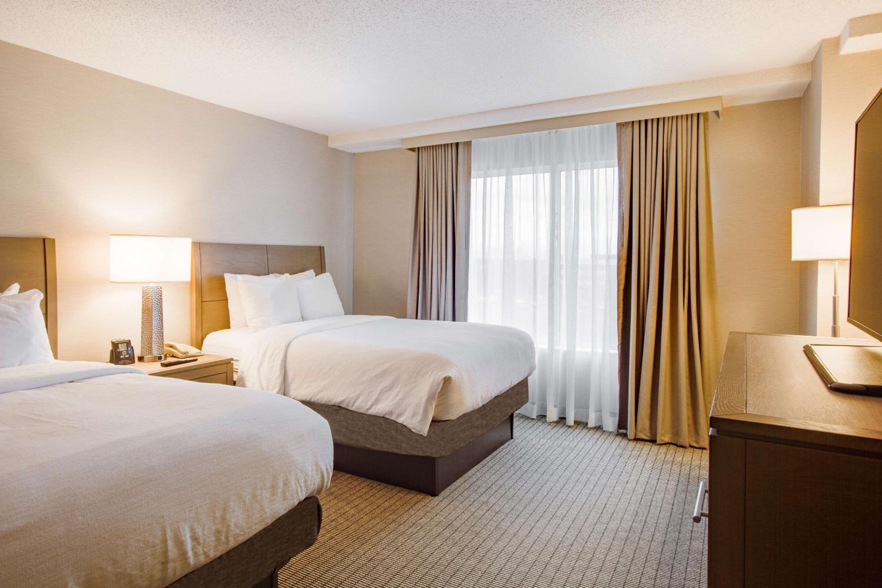 Suite with Two Double Beds - Non-Smoking - Photo 4