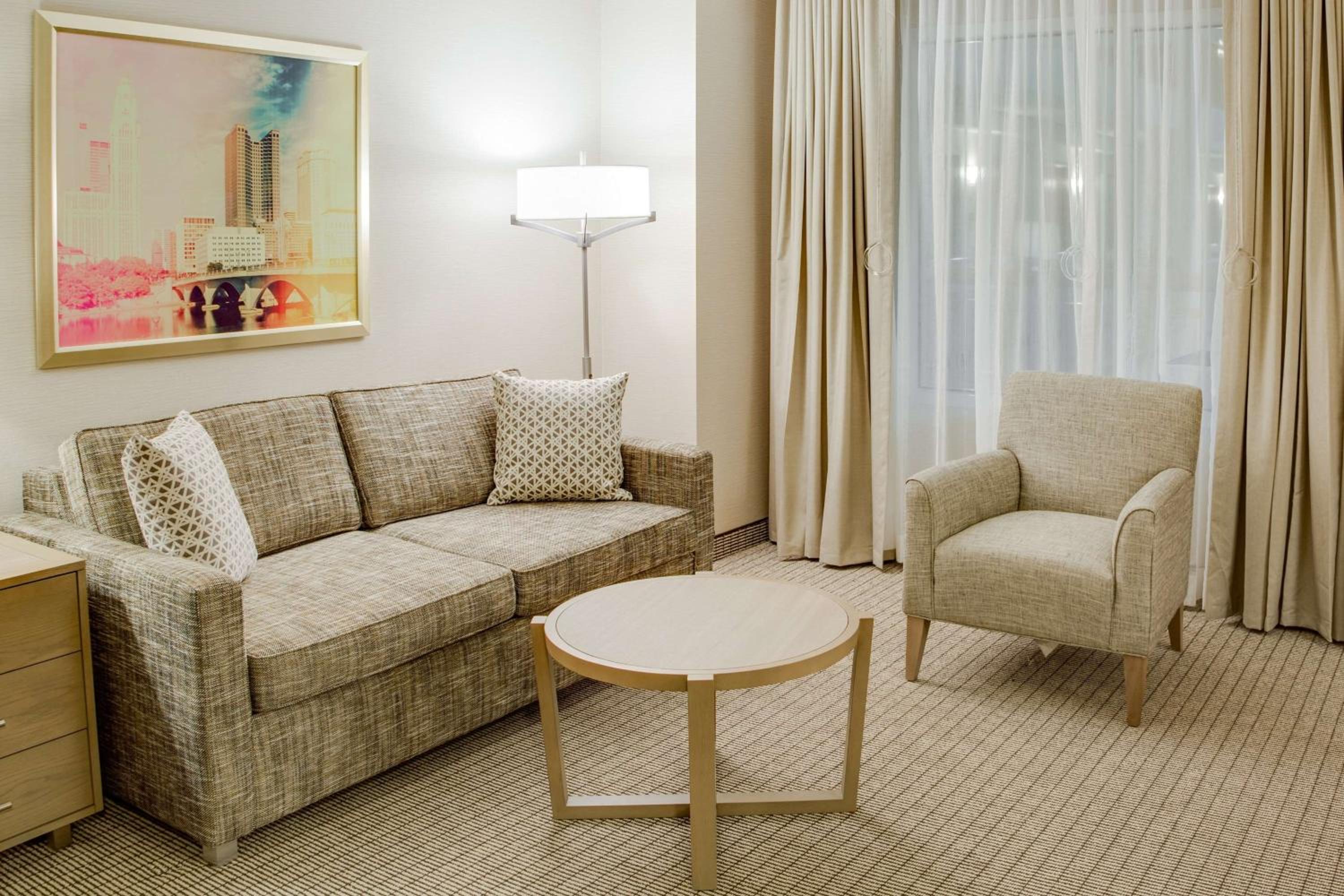 Two-Room King Suite - Non-Smoking - Photo 4