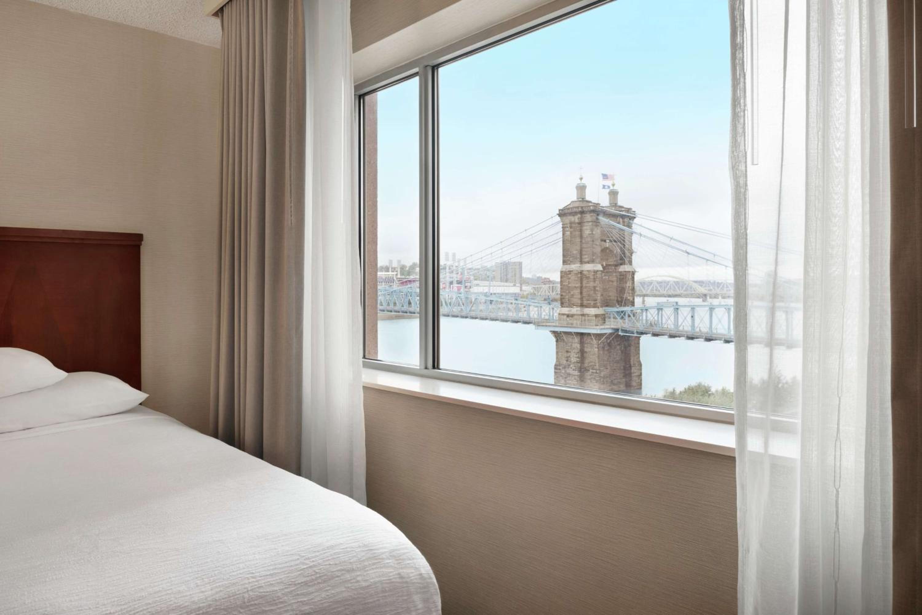 Double Suite with Two Double Beds - Non-Smoking - Photo 6
