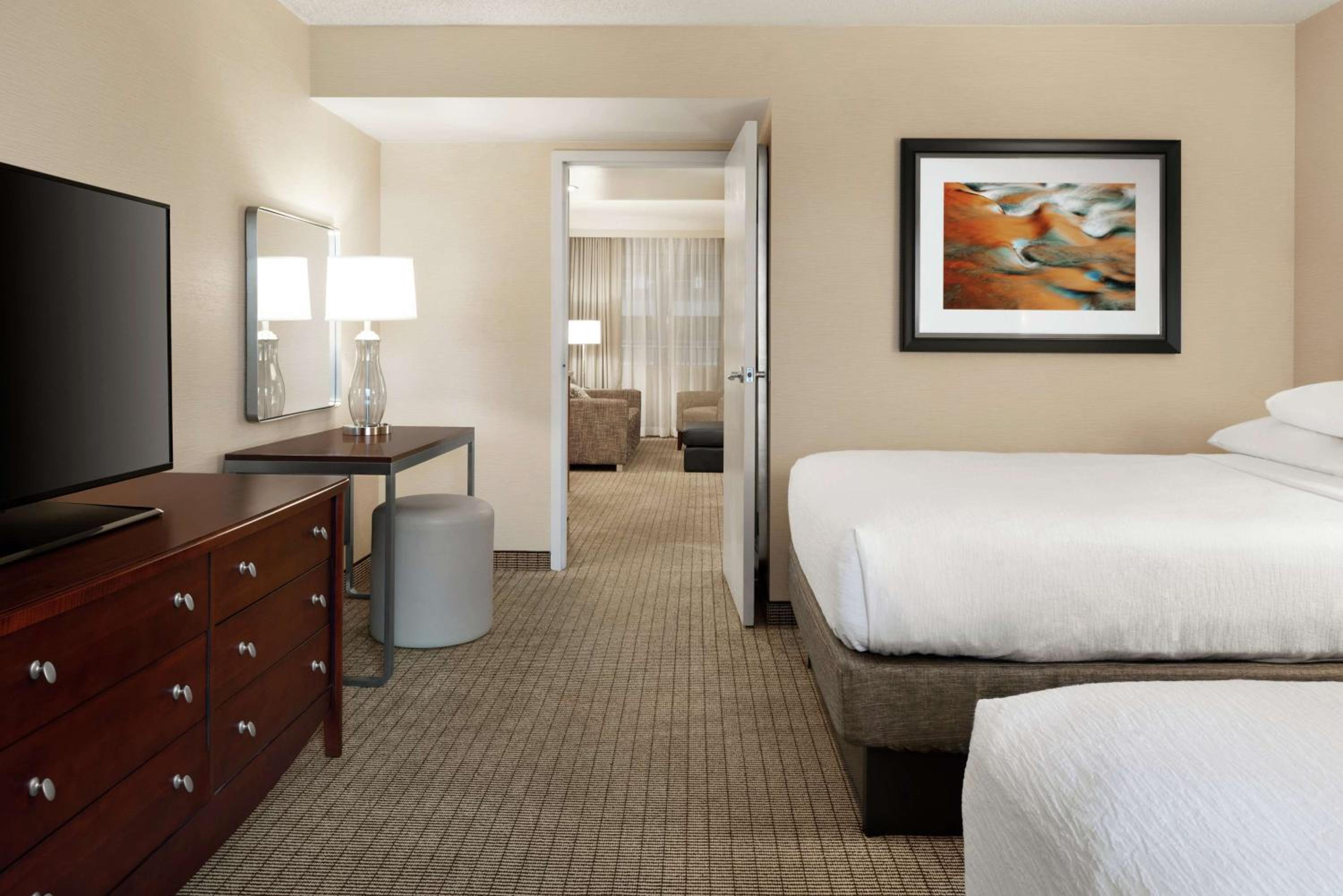 Double Suite with Two Double Beds - Non-Smoking - Photo 7