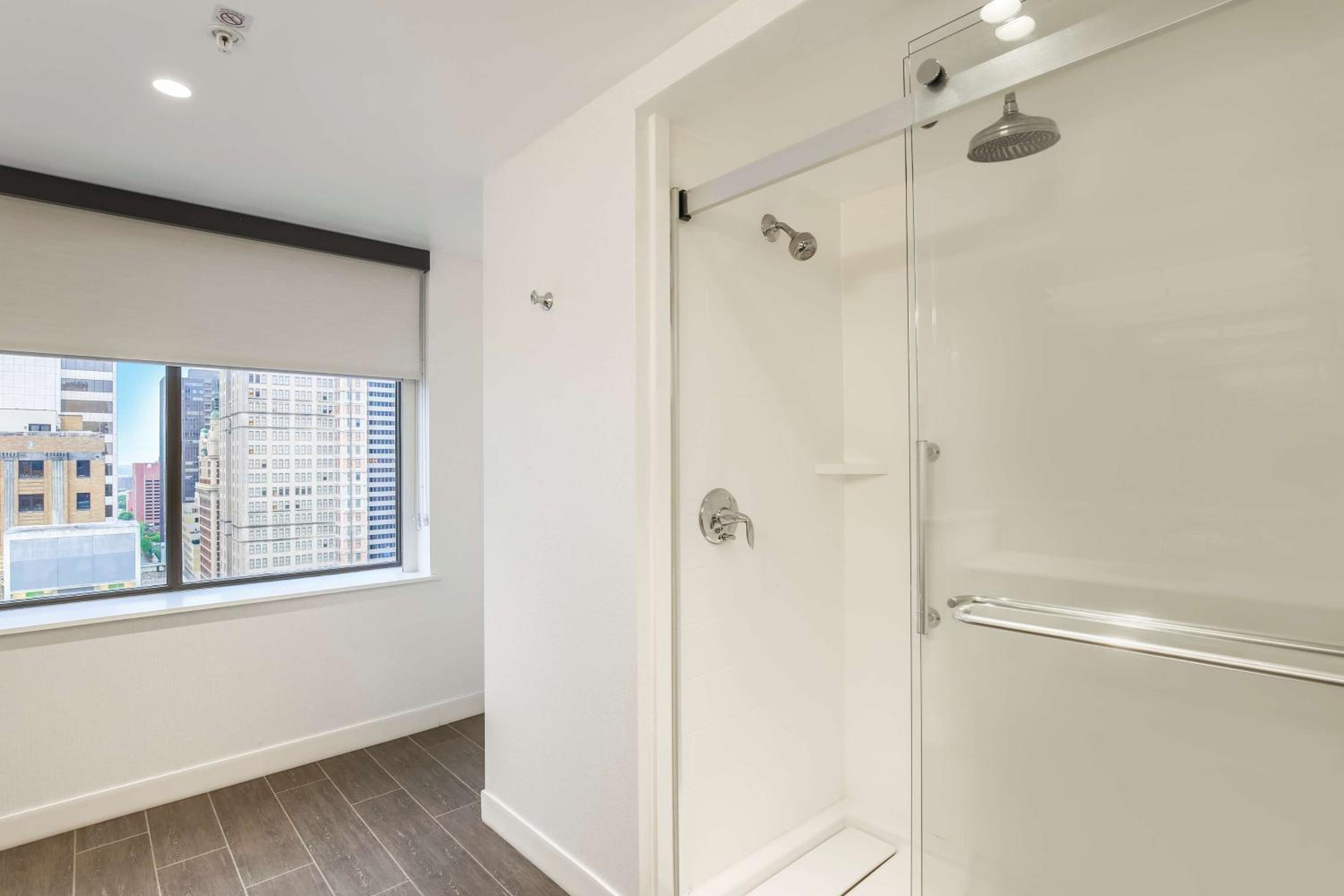 Premium Queen Studio with Two Queen Beds - Non-Smoking photo 2