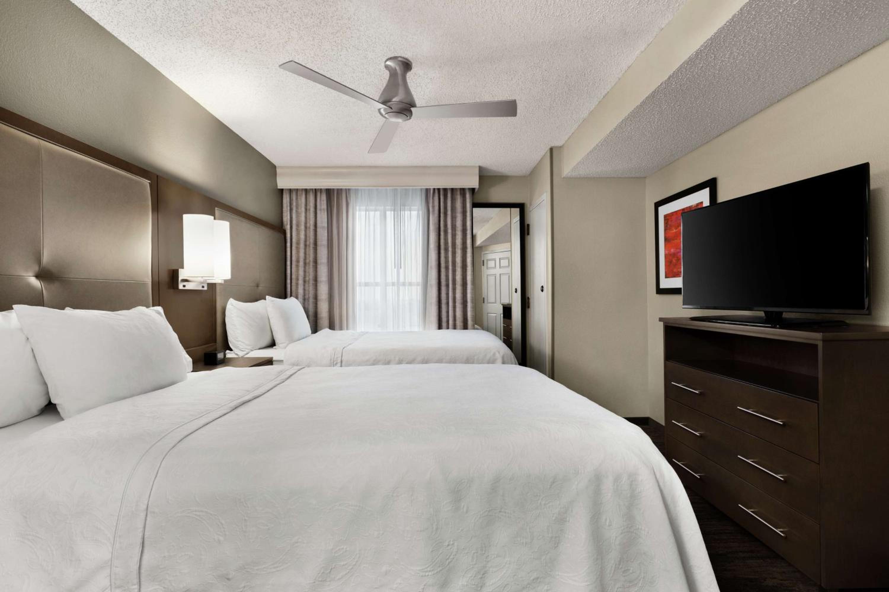 One-Bedroom Suite with Two Double Beds - Non-Smoking photo 1