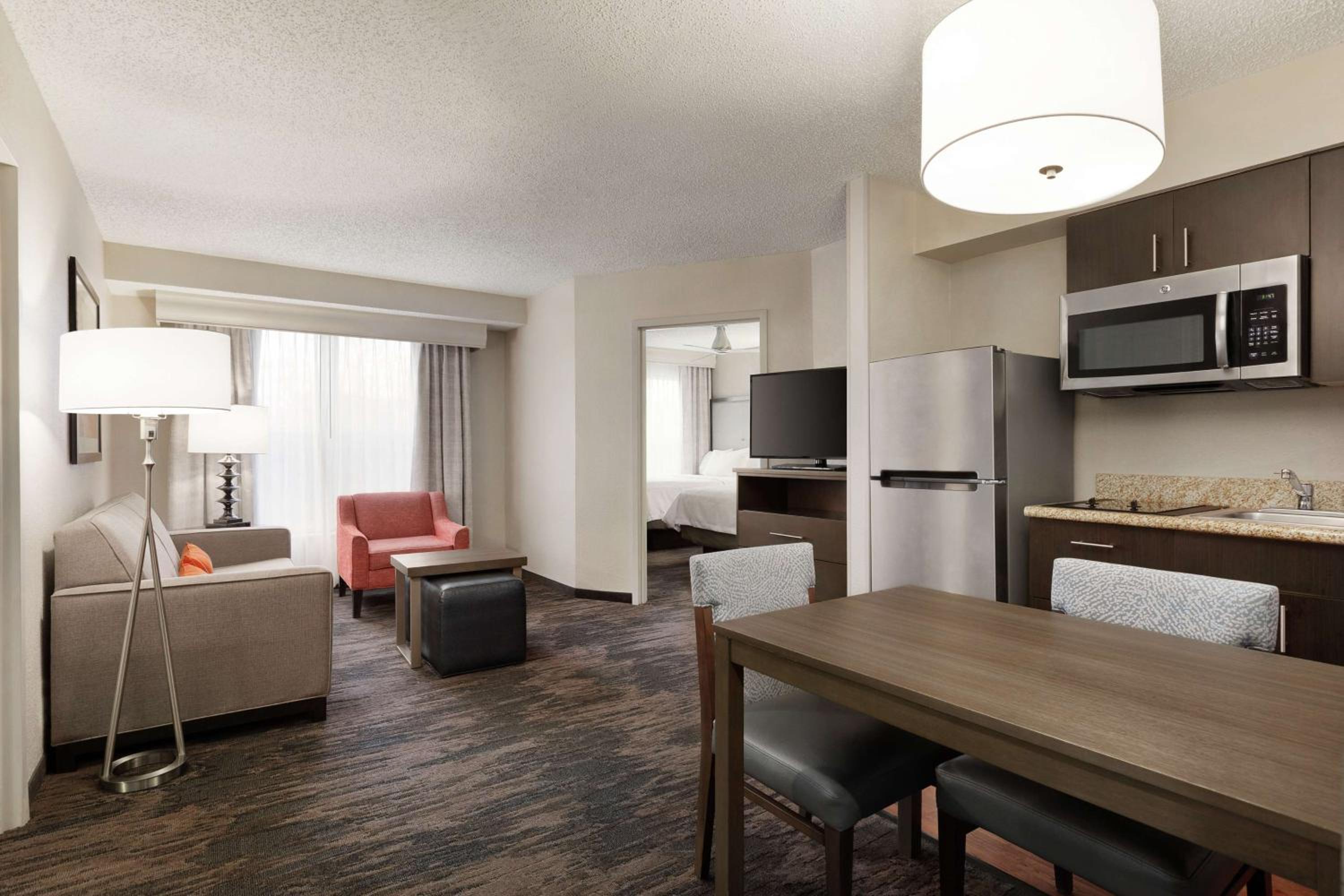 Two-Bedroom Suite - Non-Smoking photo 2