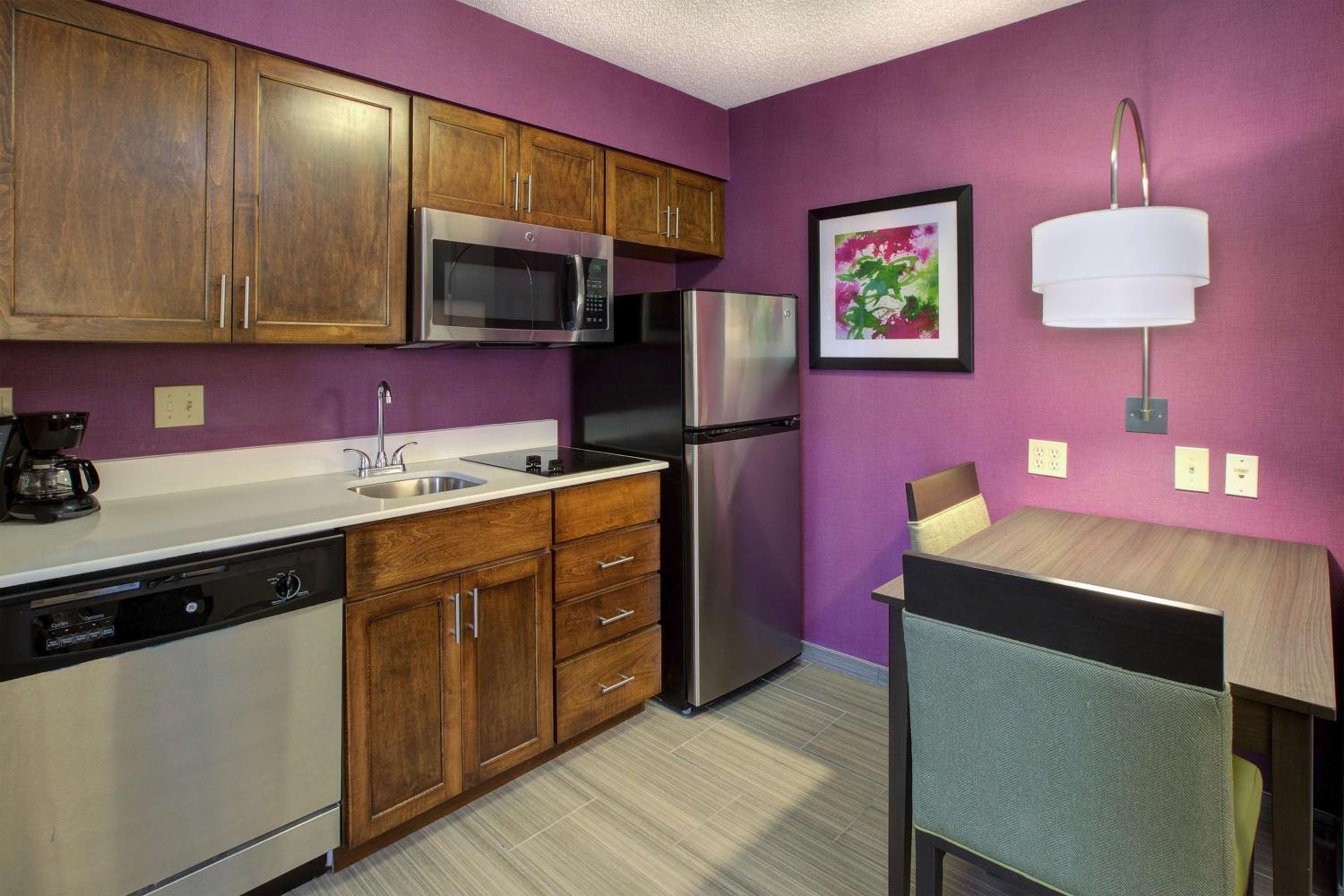 One-Bedroom King Suite - Non-Smoking - Photo 3
