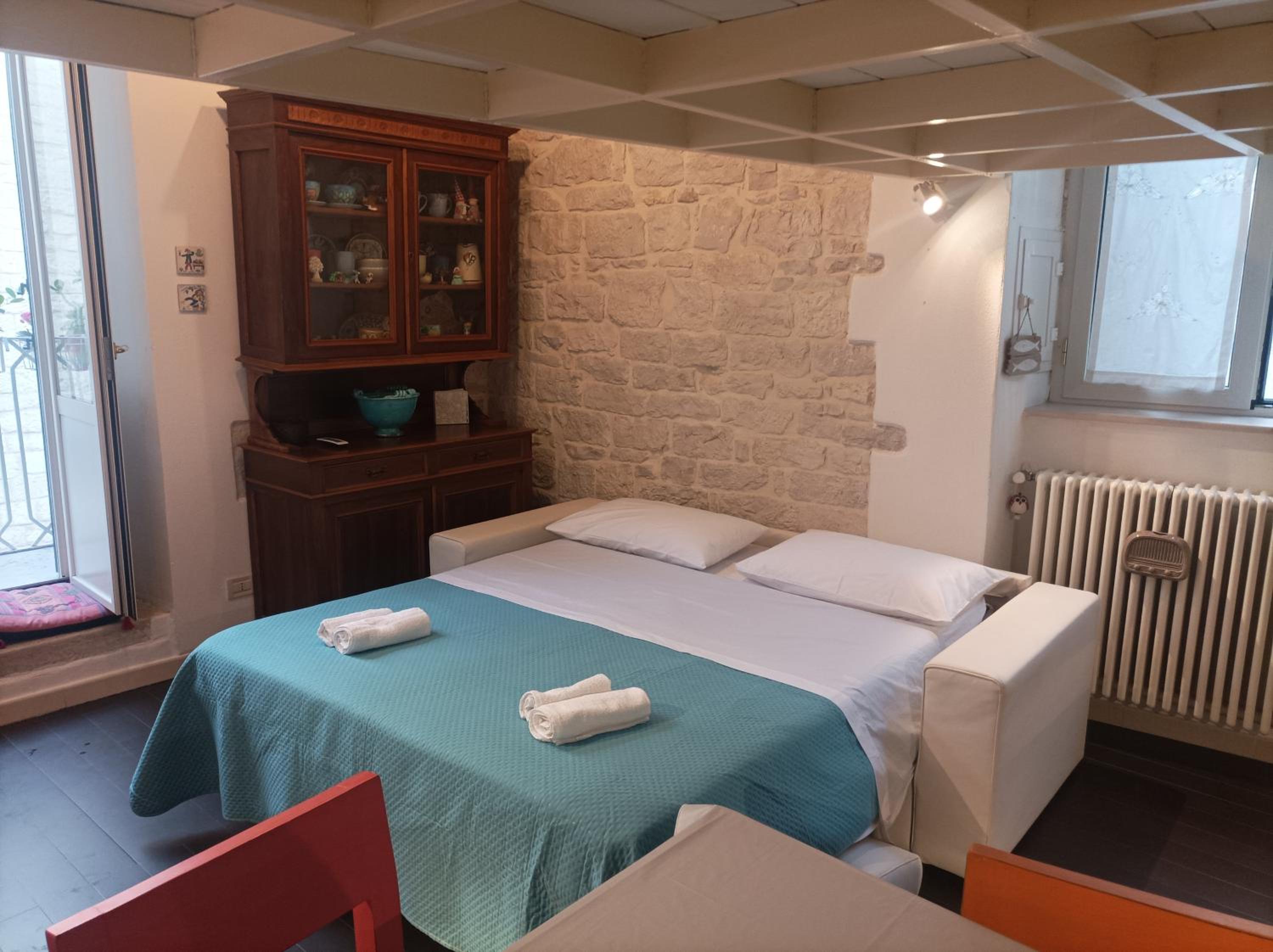 One-Bedroom House