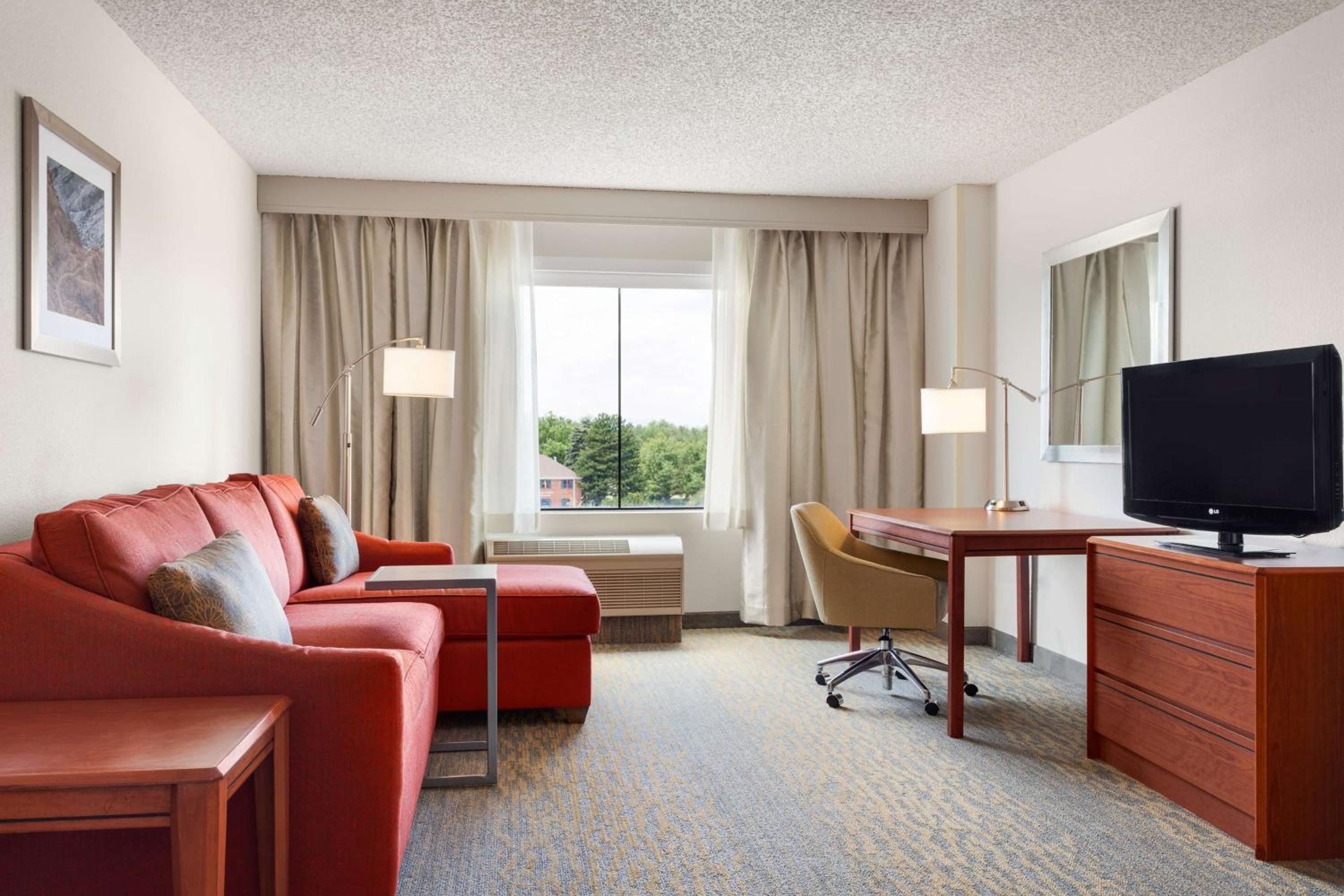 King Suite - Photo 2