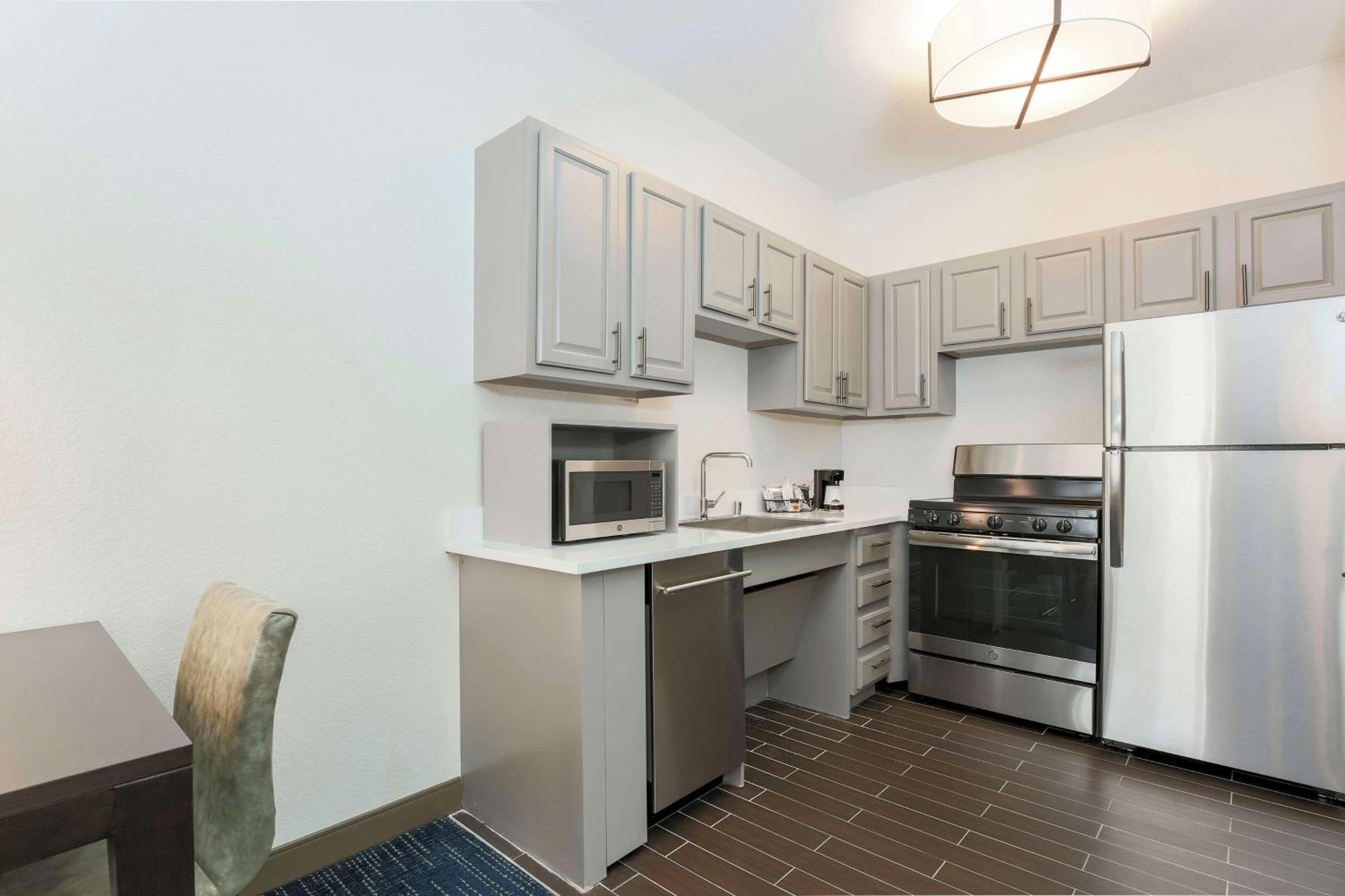 King Suite with Tub - Mobility Accessible photo 2