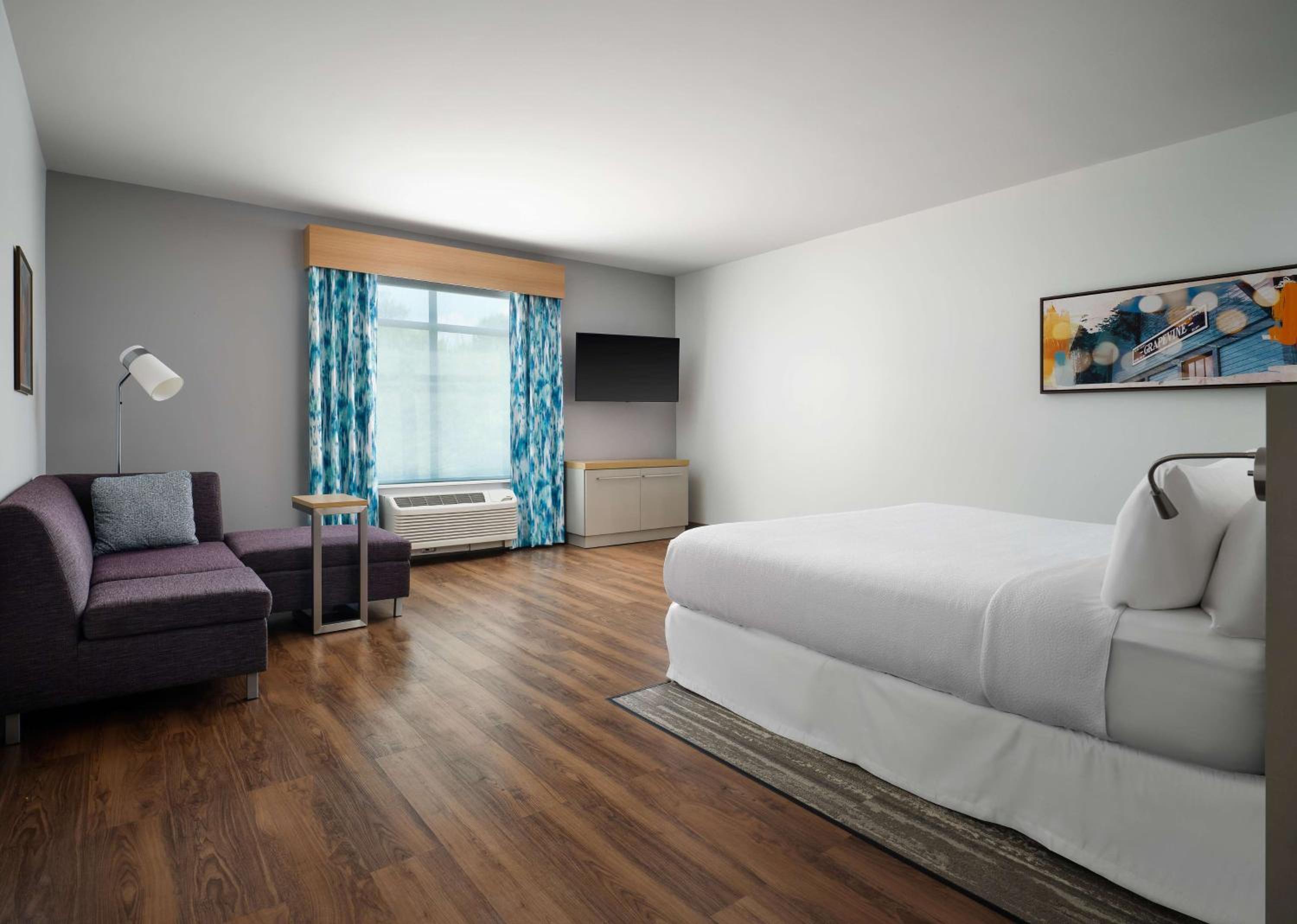 Deluxe King Room - Mobility Access - Photo 2