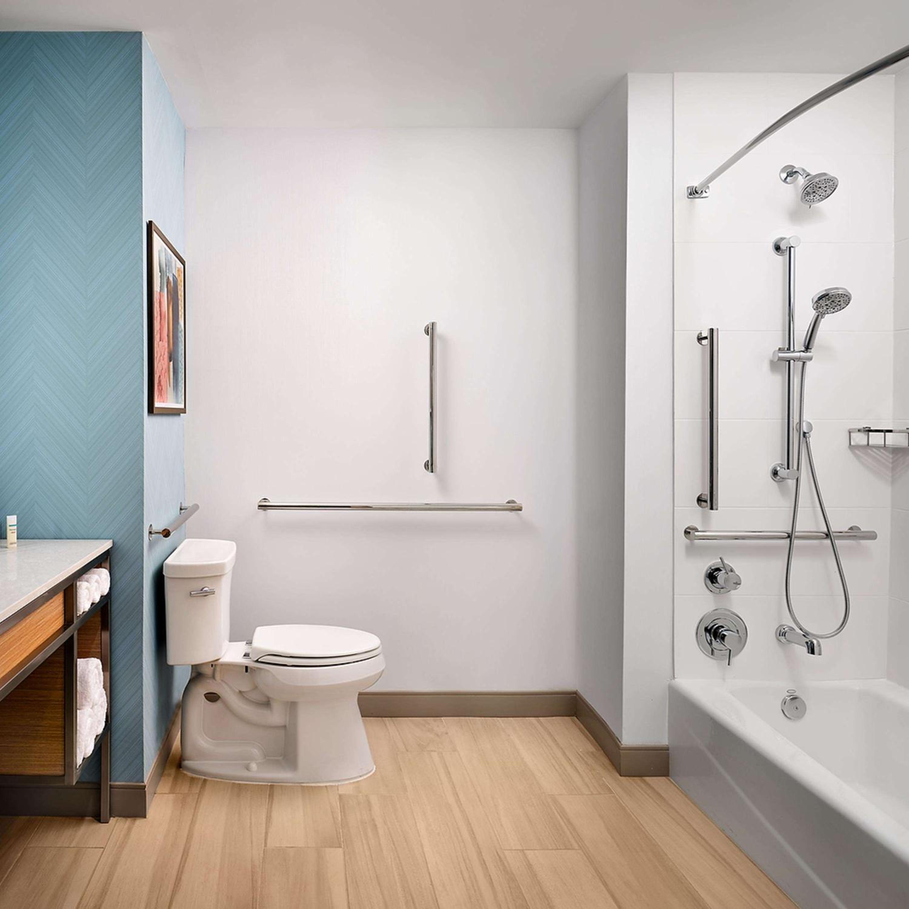 Deluxe King Room - Mobility Access - Photo 3