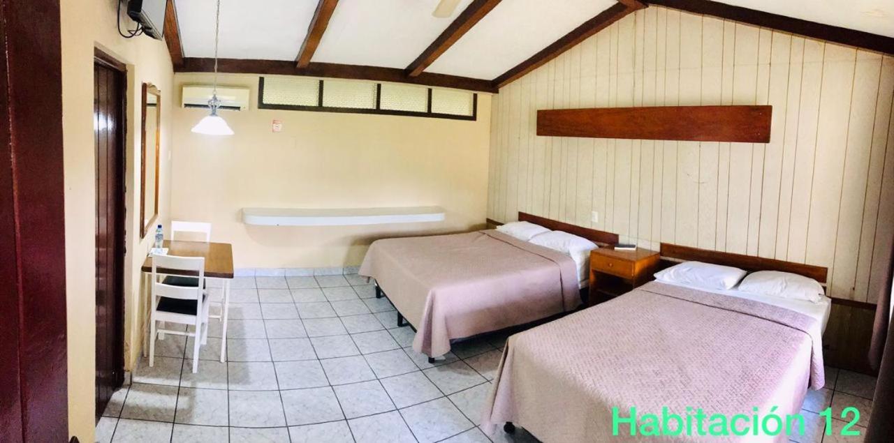 Basic Triple Room photo 3