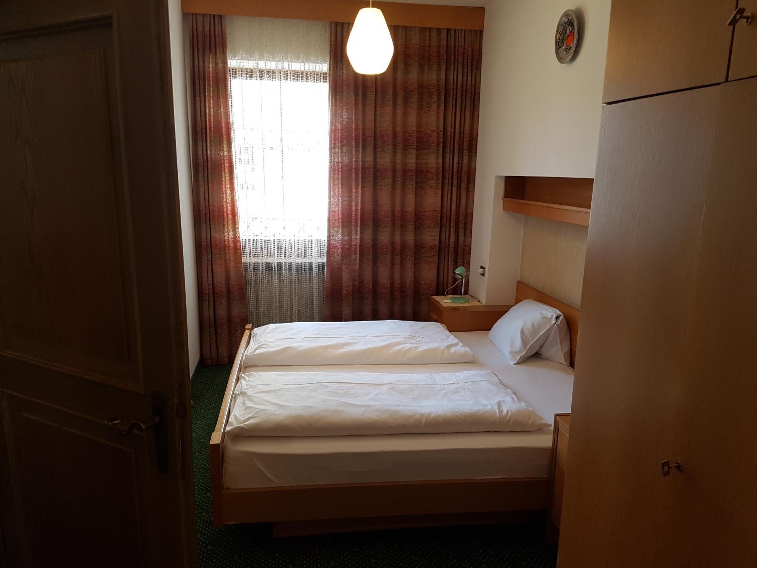 Budget Double Room photo 1