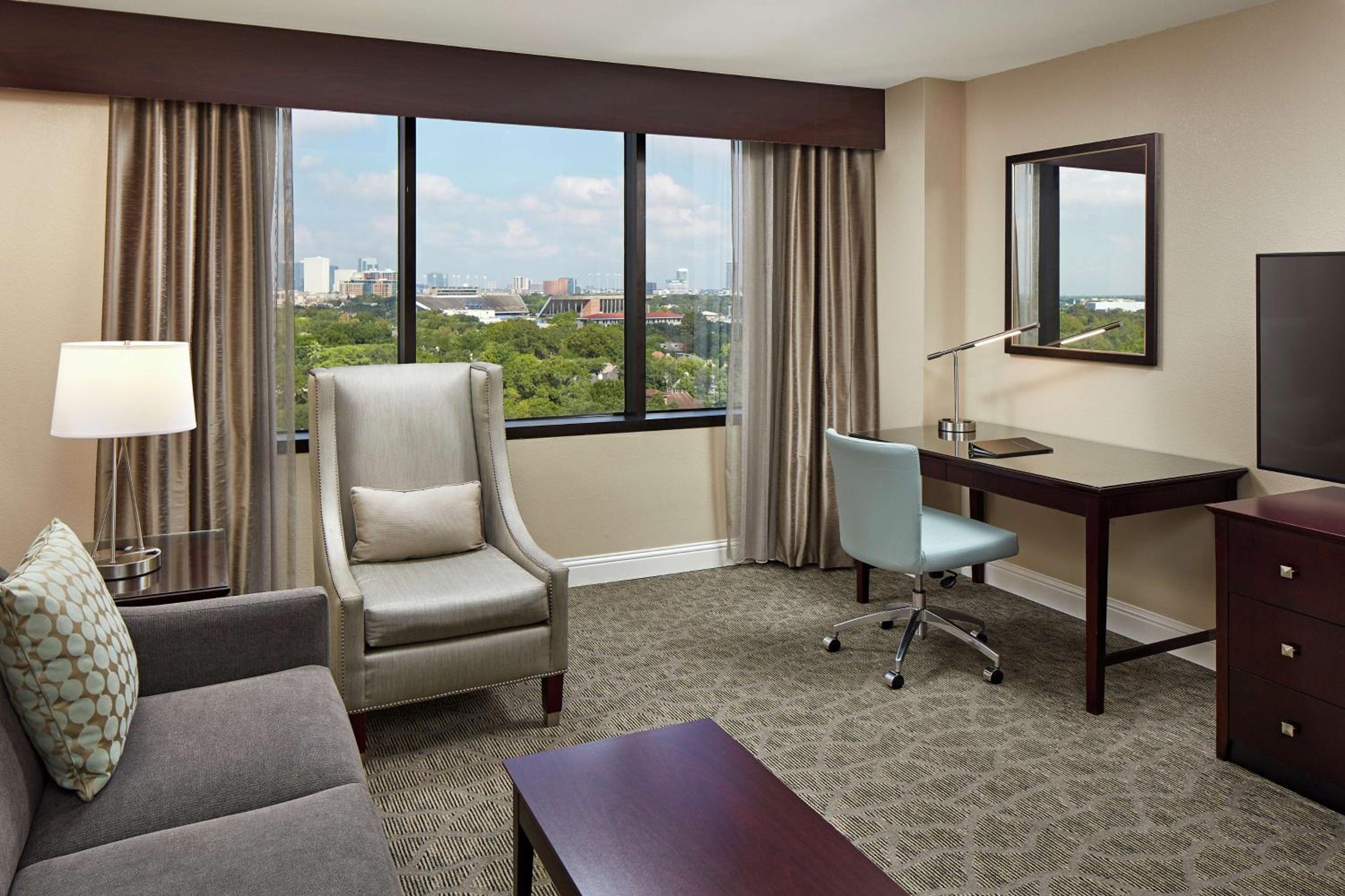 One-Bedroom Double Suite with Two Double Beds - Photo 1