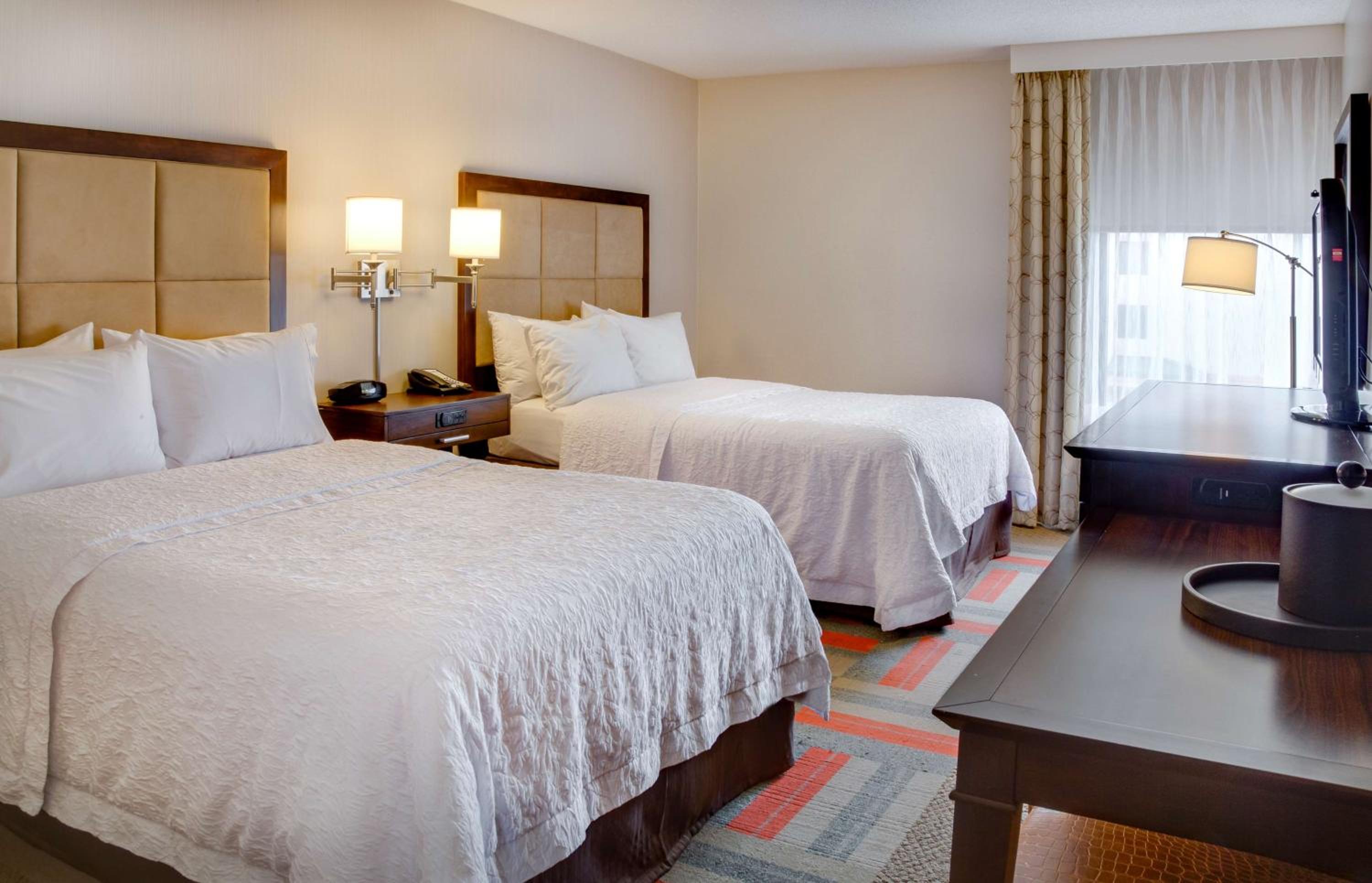 Double Room with Two Double Beds - Hearing Access - Photo 1