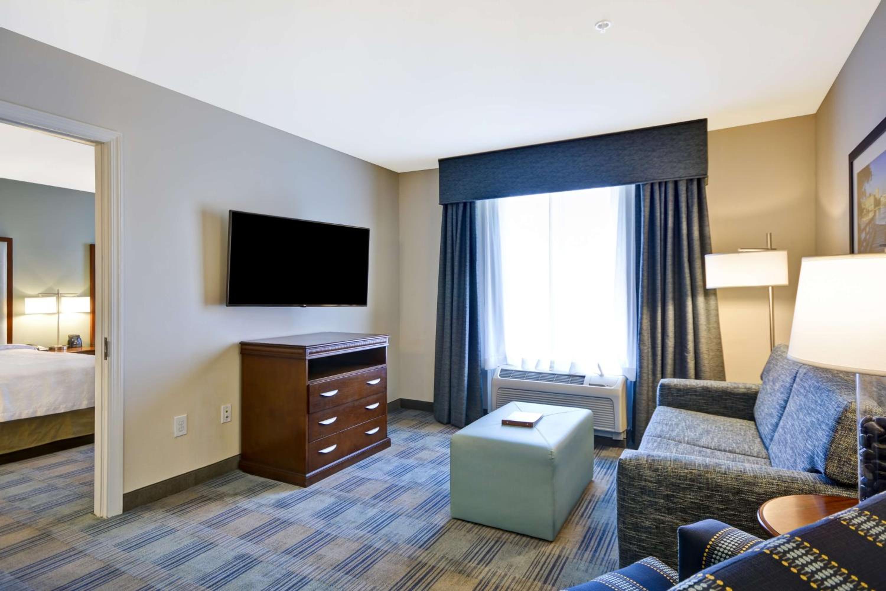 One-Bedroom Queen Suite with Two Queen Beds