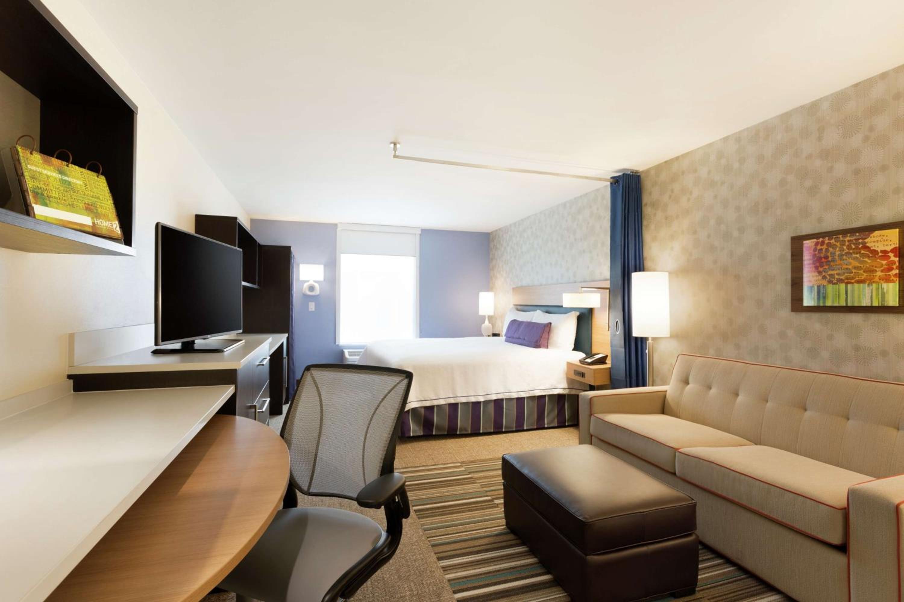King Studio Suite - Non-Smoking photo 1