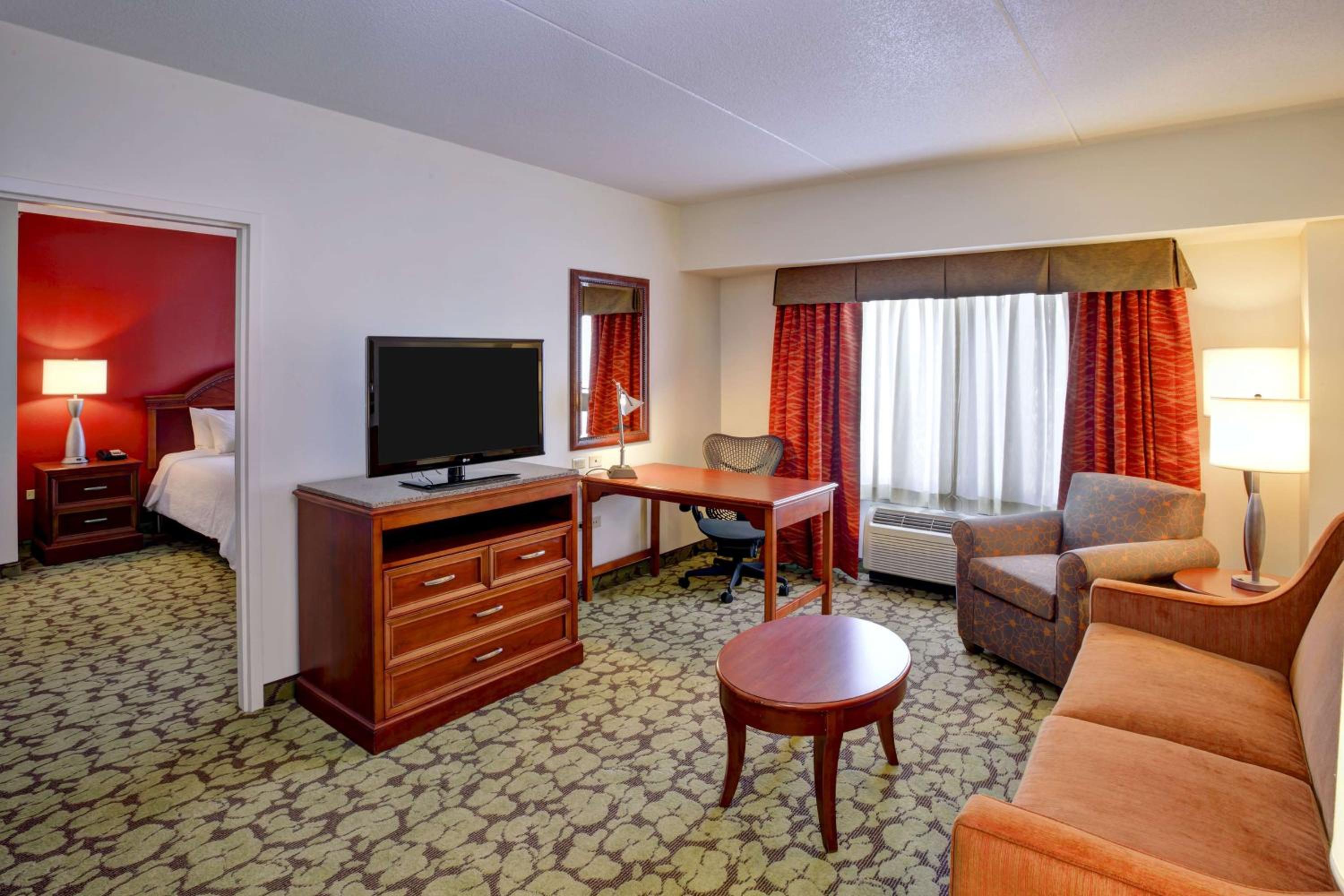 One-Bedroom King Suite With Sofa Bed