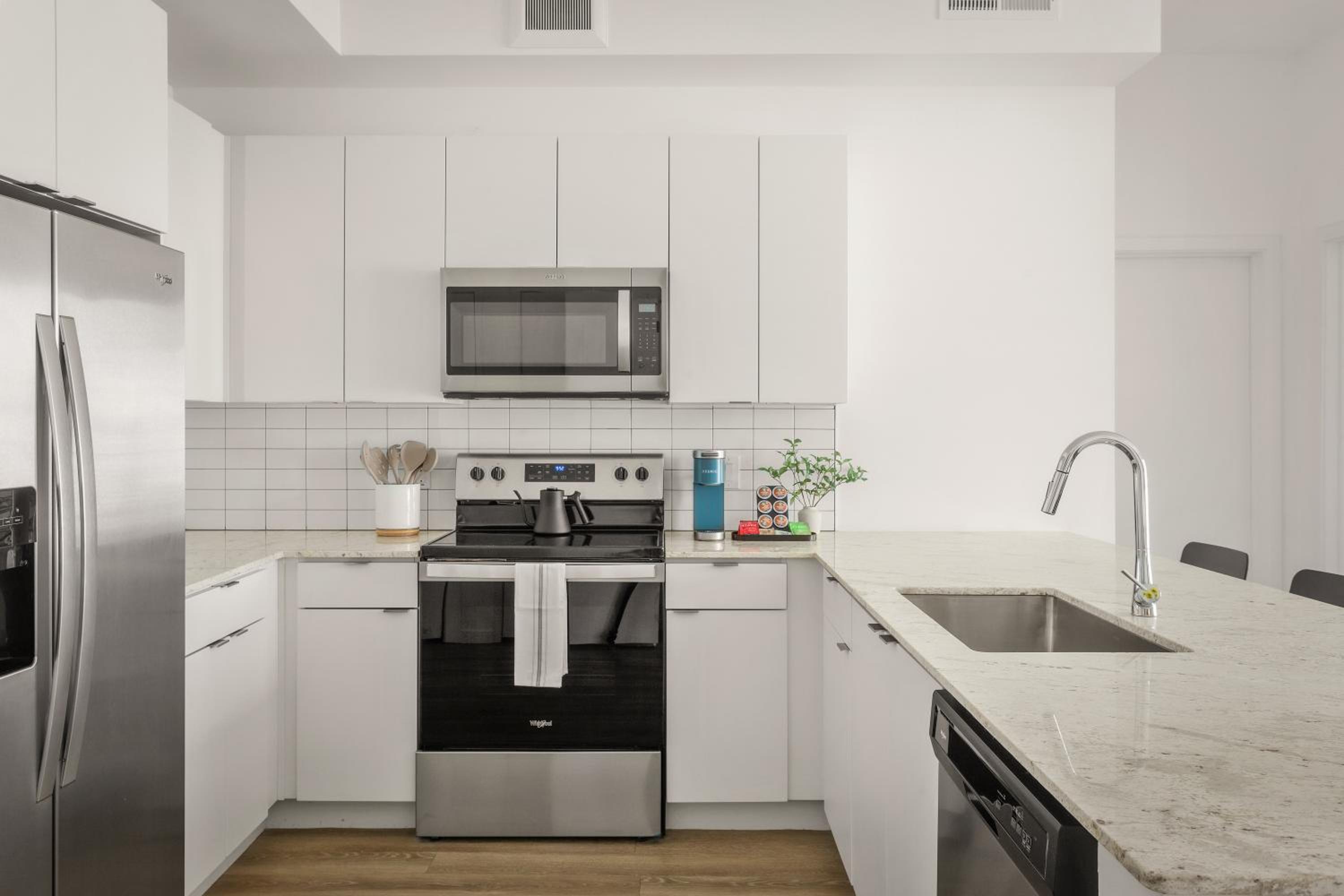 Premium Two Bedroom Apartment photo 3