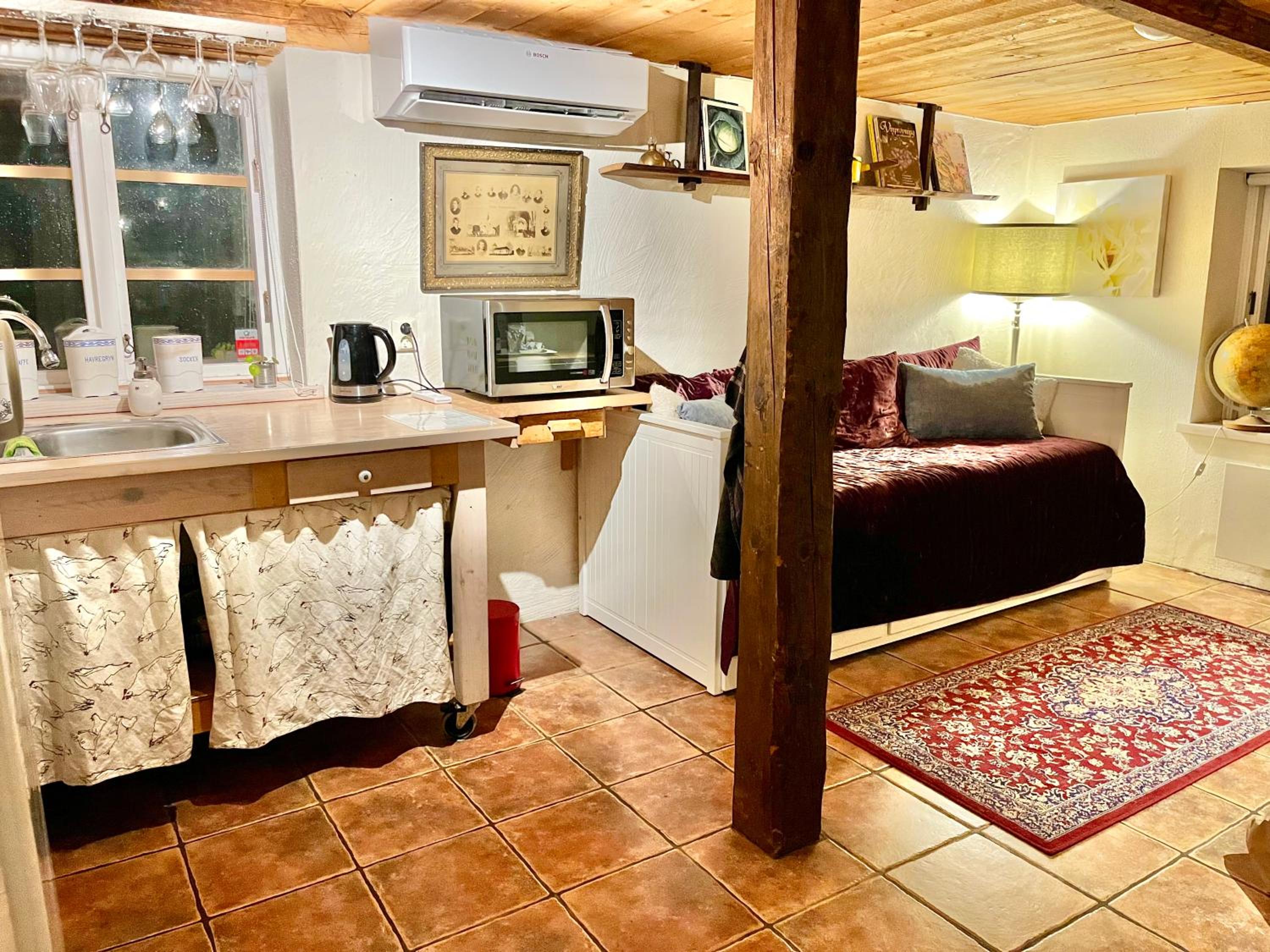 Villa with Garden View - Photo 13