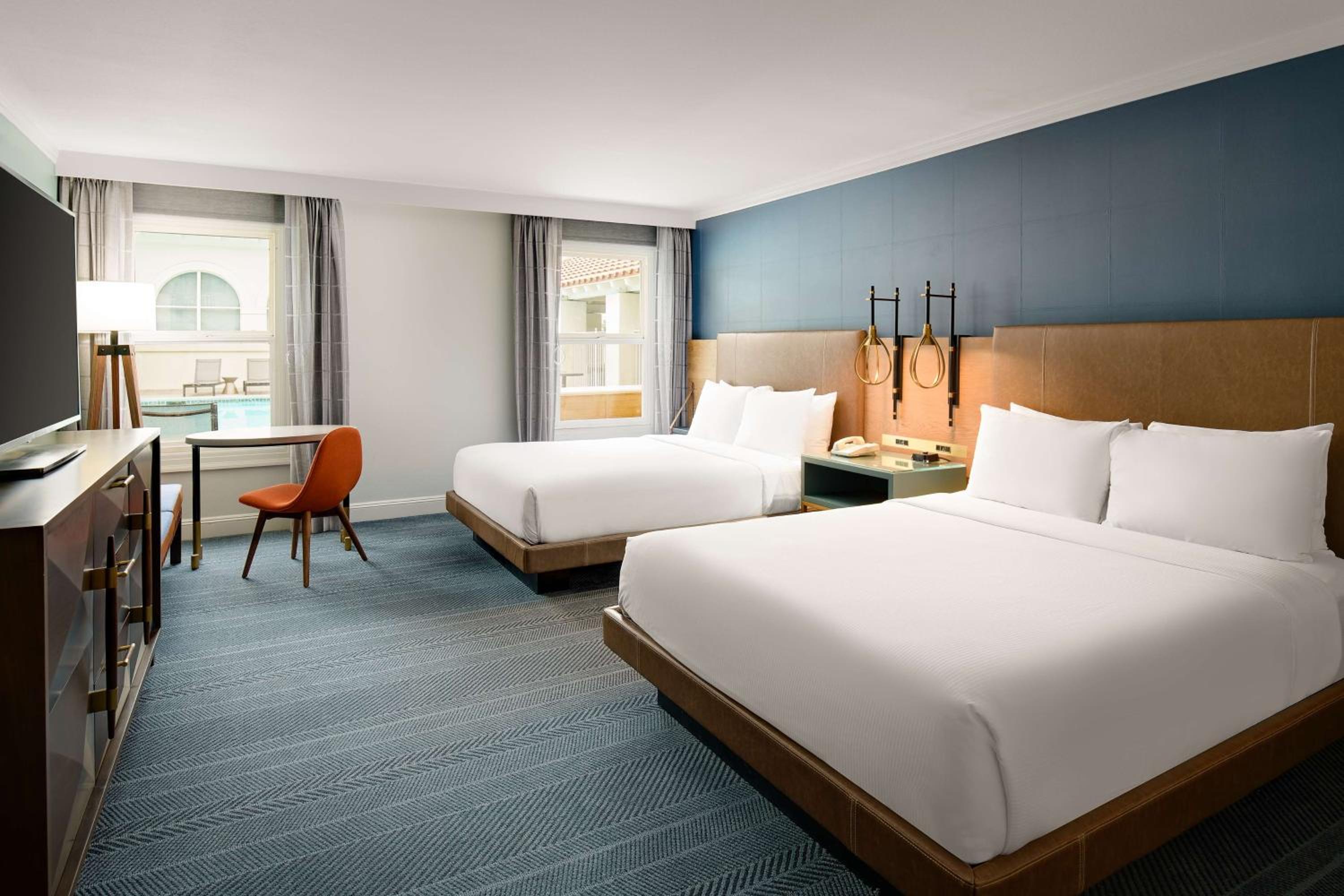 Queen Room with Two Queen Beds and Roll-In Shower - Mobility Access - Photo 2