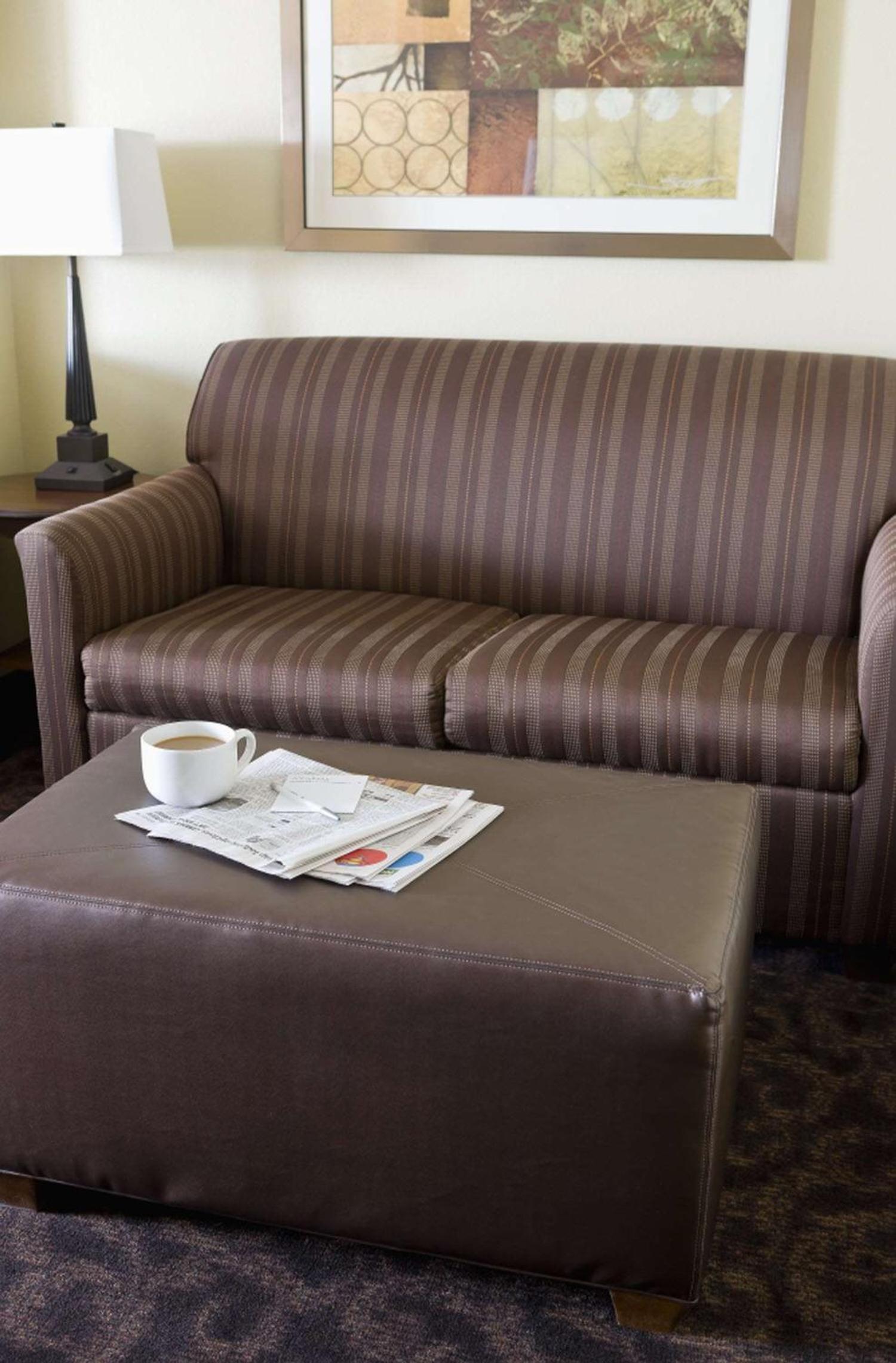 King Room with Sofa Bed and Study - Non-Smoking - Photo 3