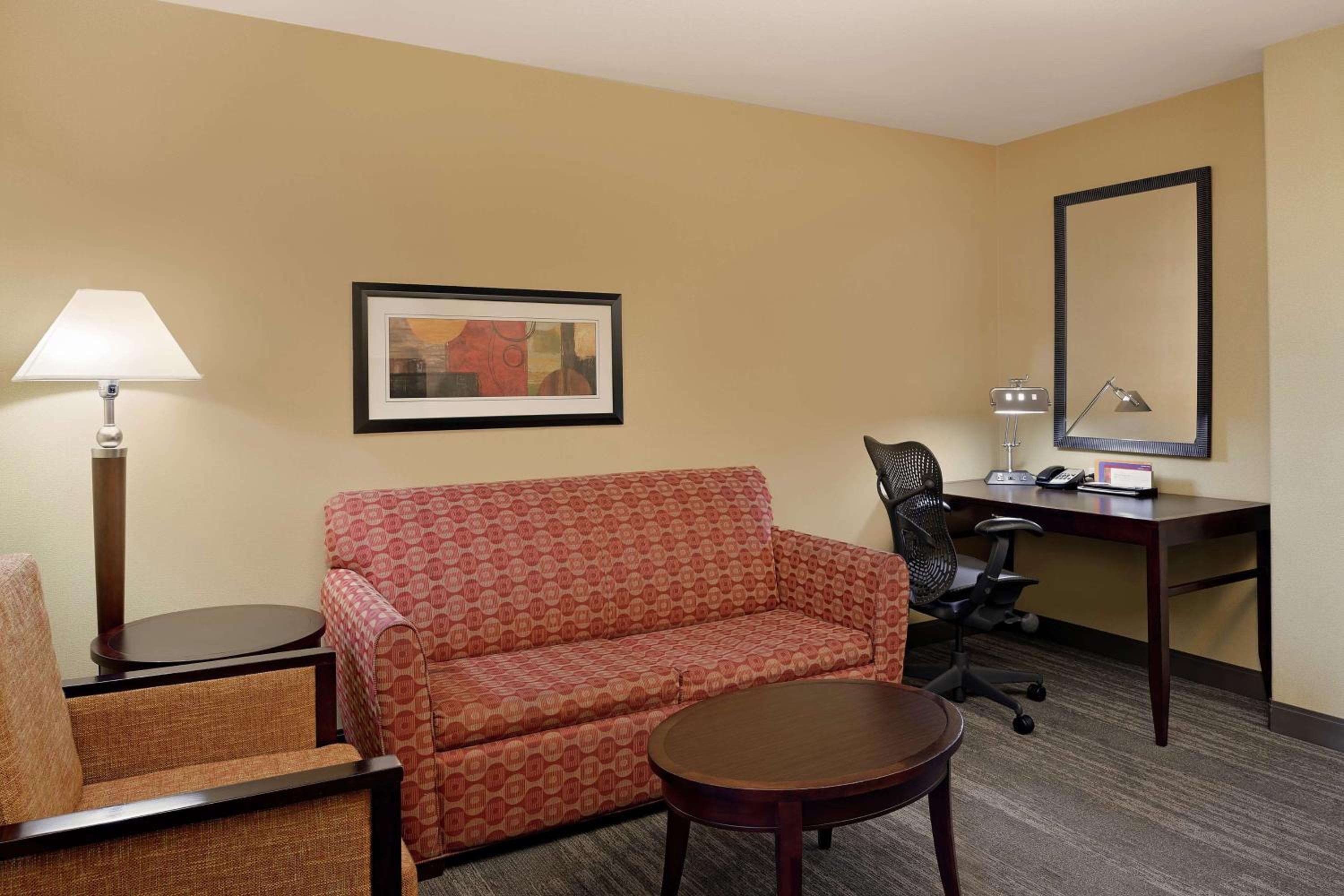 Junior King Suite - Photo 4