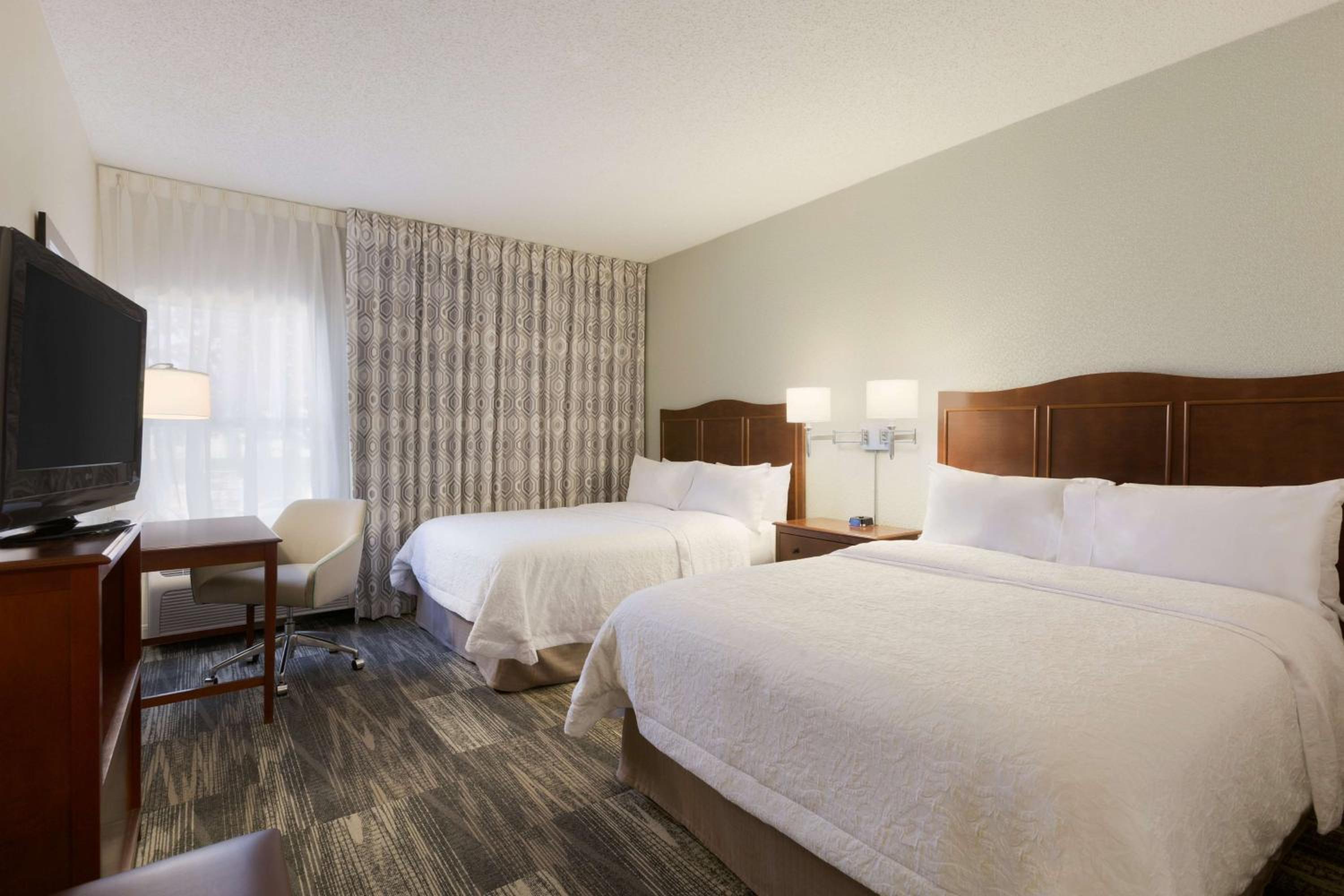 Queen Room with Two Queen Beds - Mobility Access/Non-Smoking